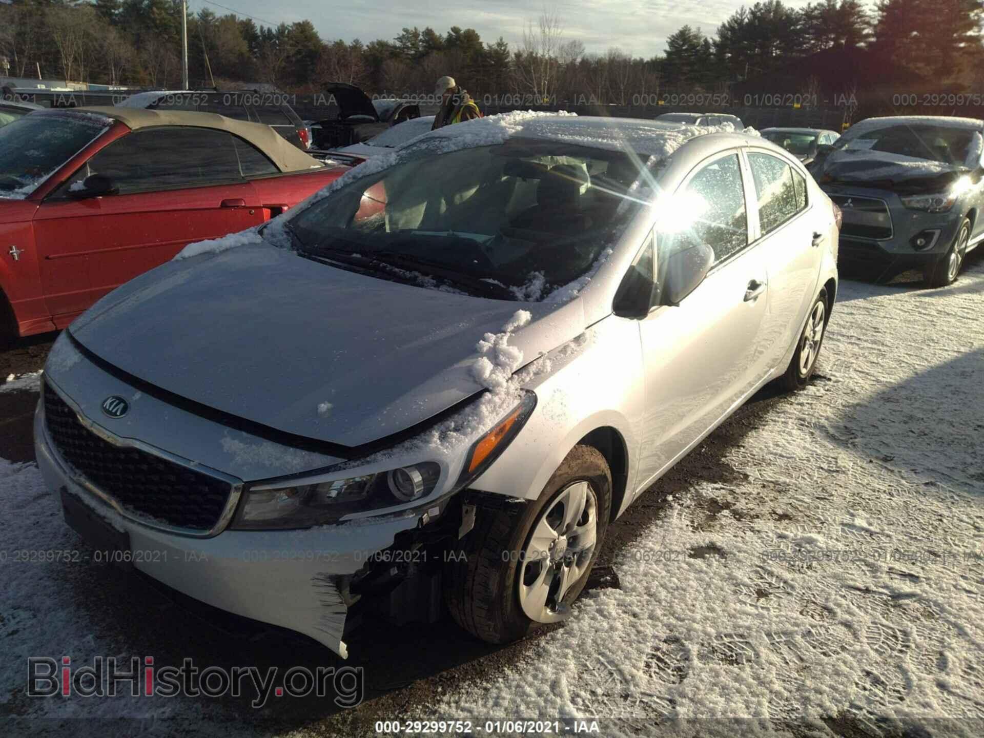 2017 KIA FORTE - VIN: 3KPFK4A79HE092963 - Фото 2