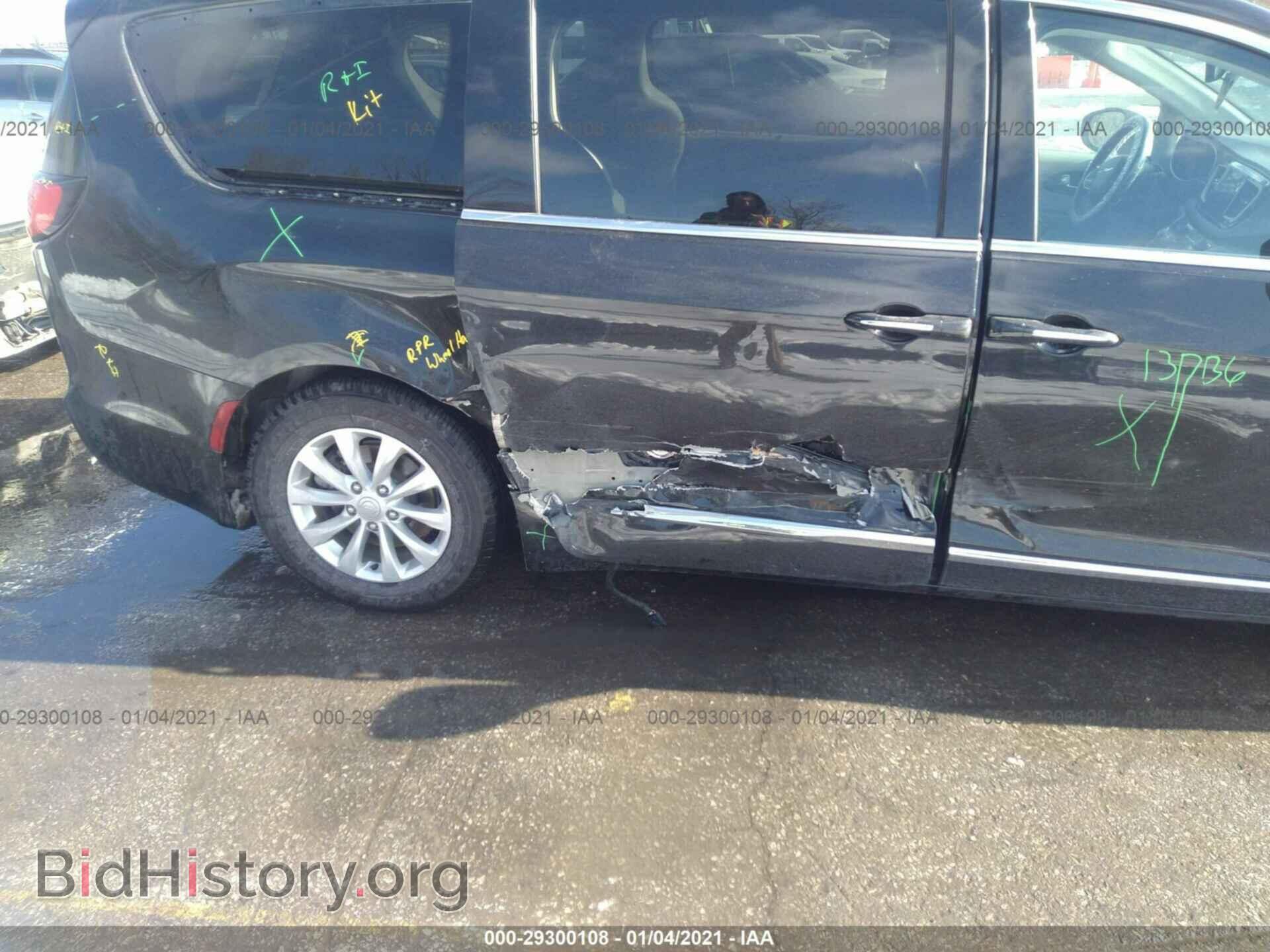 2017 CHRYSLER PACIFICA - VIN: 2C4RC1BG6HR788041 - Фото 6