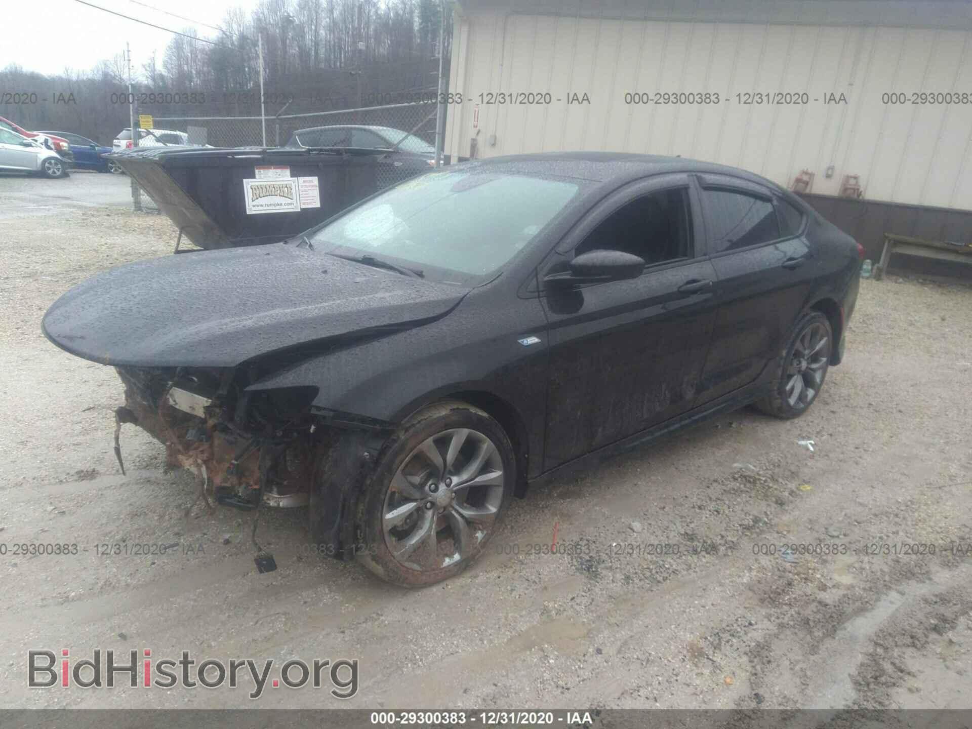 2015 CHRYSLER 200 - VIN: 1C3CCCBG1FN572338 - Фото 2