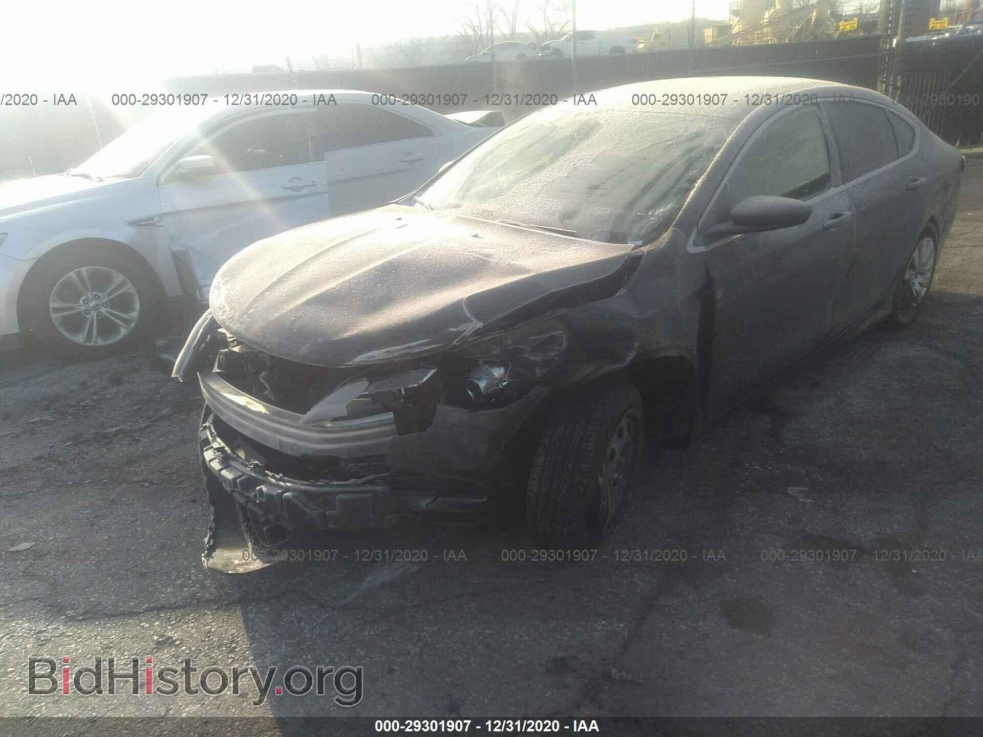 2016 CHRYSLER 200 - VIN: 1C3CCCFB9GN152259 - Фото 2