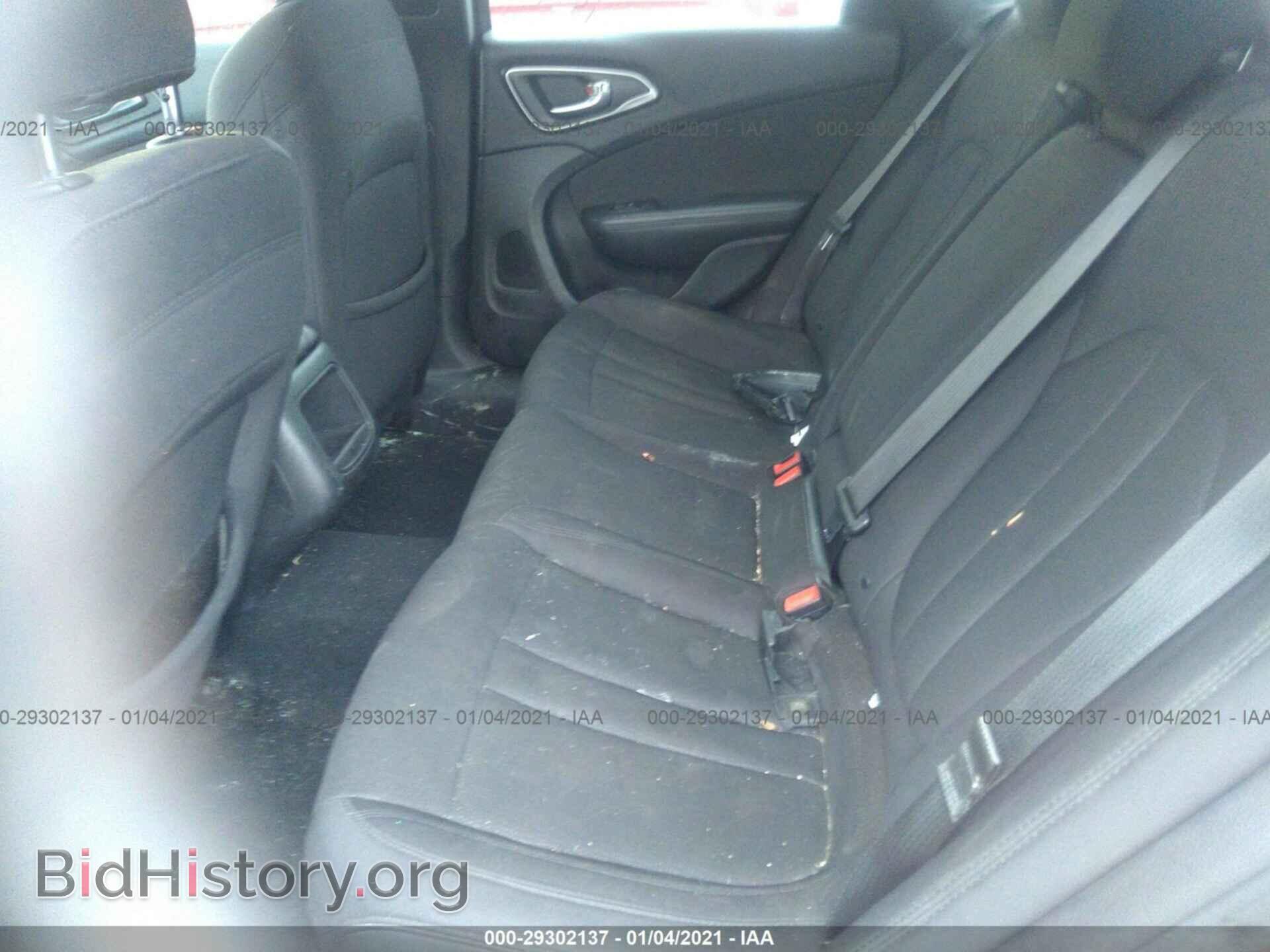 2015 CHRYSLER 200 - VIN: 1C3CCCAB3FN598428 - Фото 8