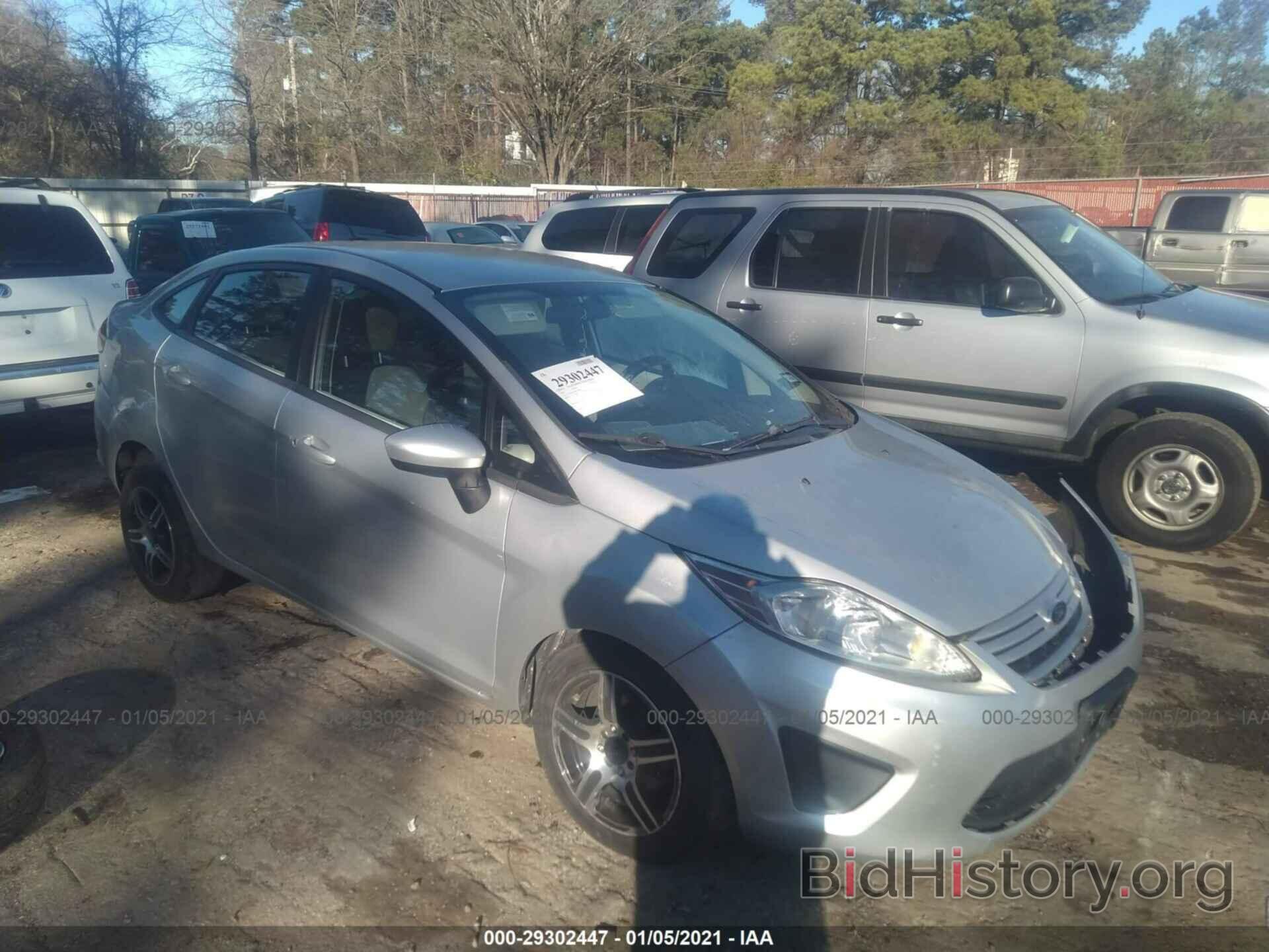 Photo 3FADP4AJ5BM114027 - FORD FIESTA 2011