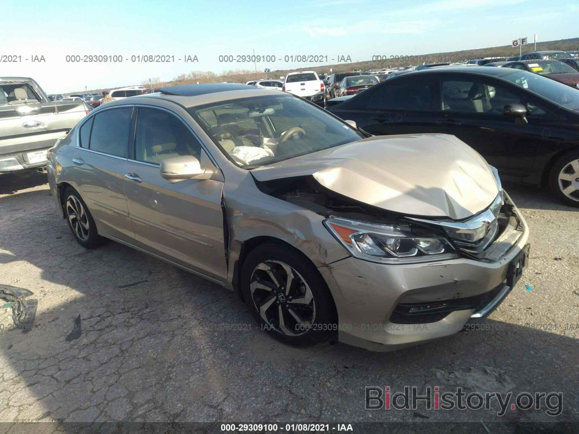 Photo 1HGCR2F72HA114916 - HONDA ACCORD SEDAN 2017