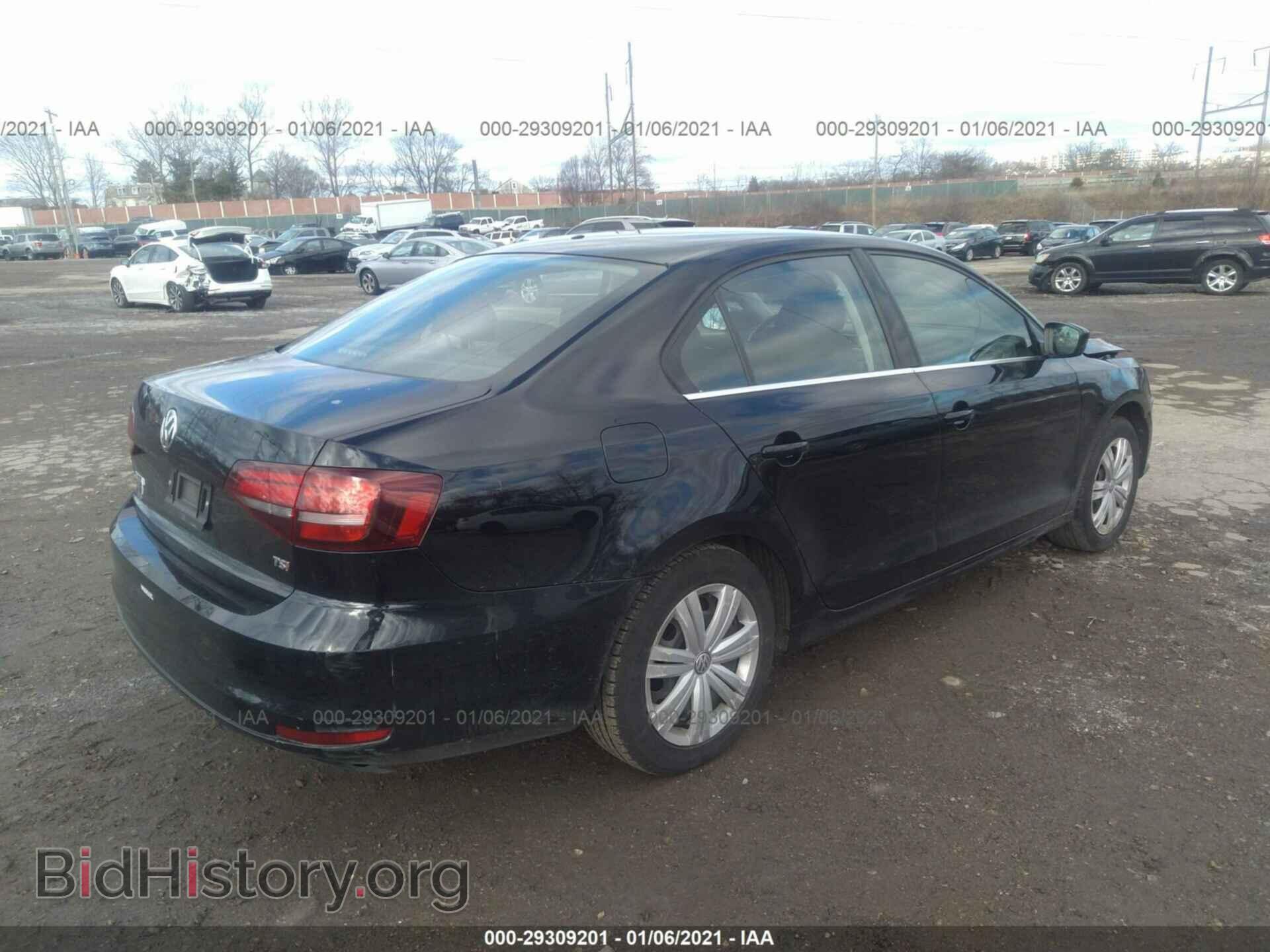 2017 VOLKSWAGEN JETTA - VIN: 3VW2B7AJ8HM374753 - Фото 4