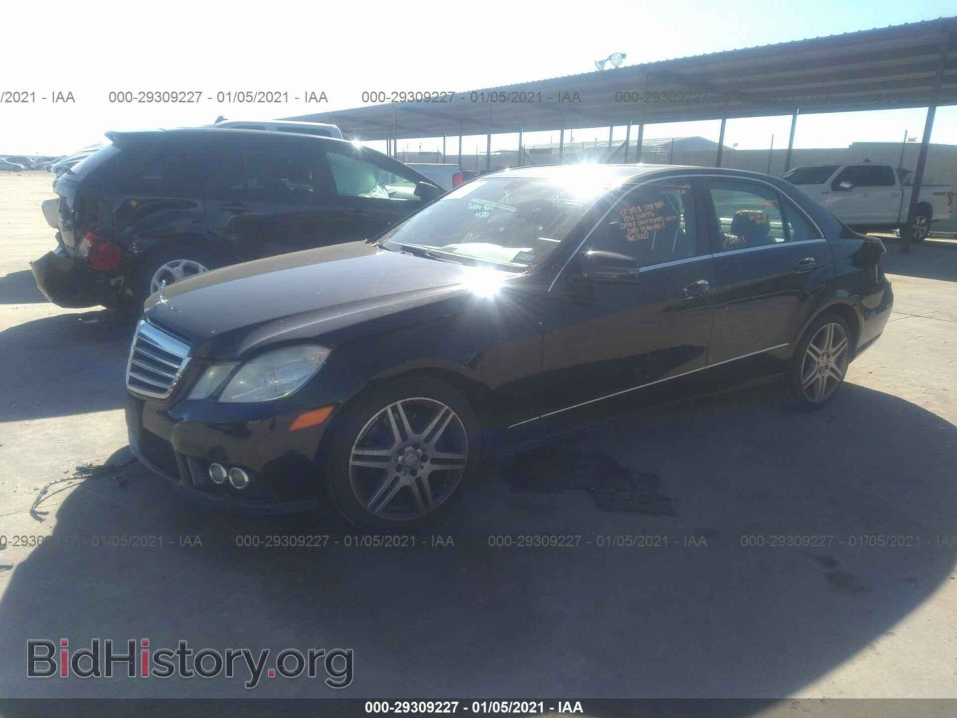 2010 MERCEDES-BENZ E-CLASS - VIN: WDDHF5GB5AA040209 - Фото 2