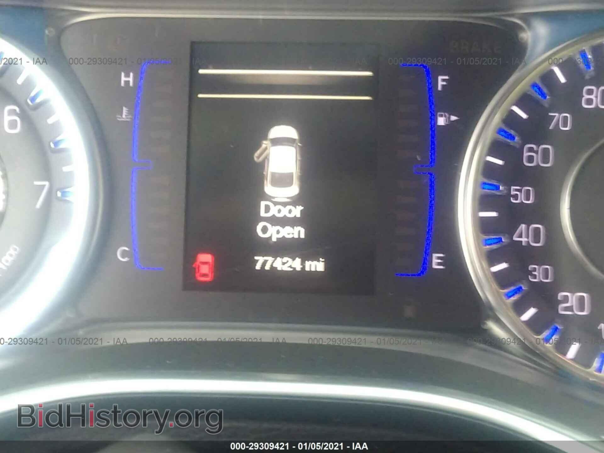2016 CHRYSLER 200 - VIN: 1C3CCCAB7GN127660 - Фото 7