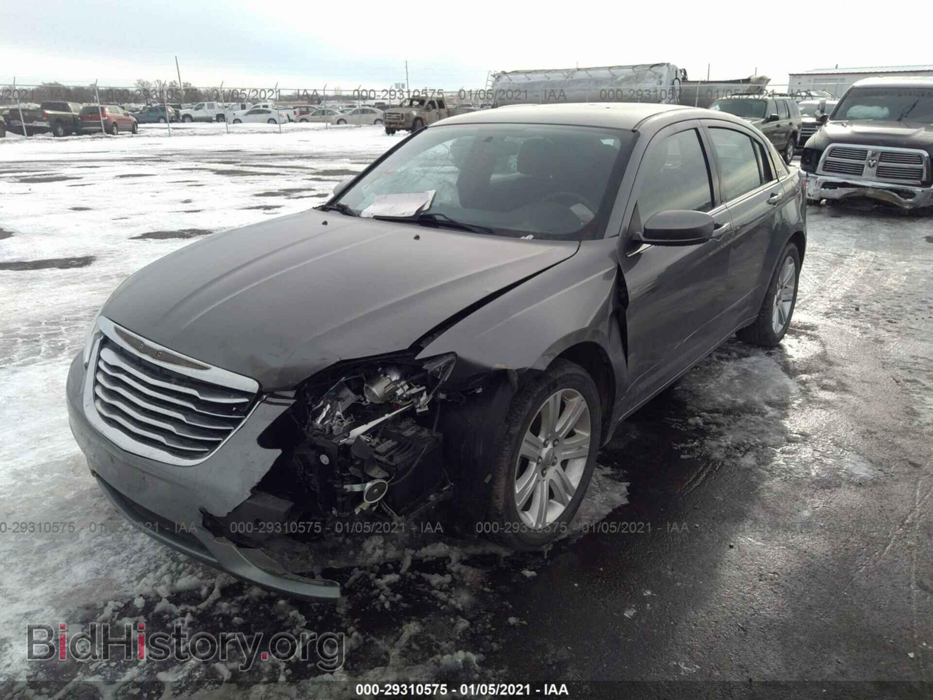 2013 CHRYSLER 200 - VIN: 1C3CCBBB8DN580156 - Фото 2