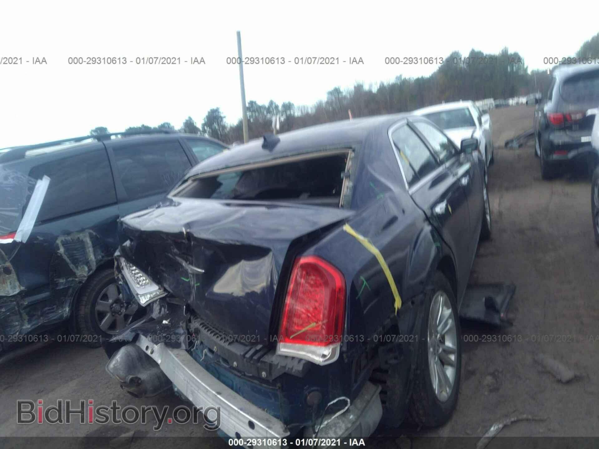 2016 CHRYSLER 300 - VIN: 2C3CCAEG0GH357916 - Фото 4