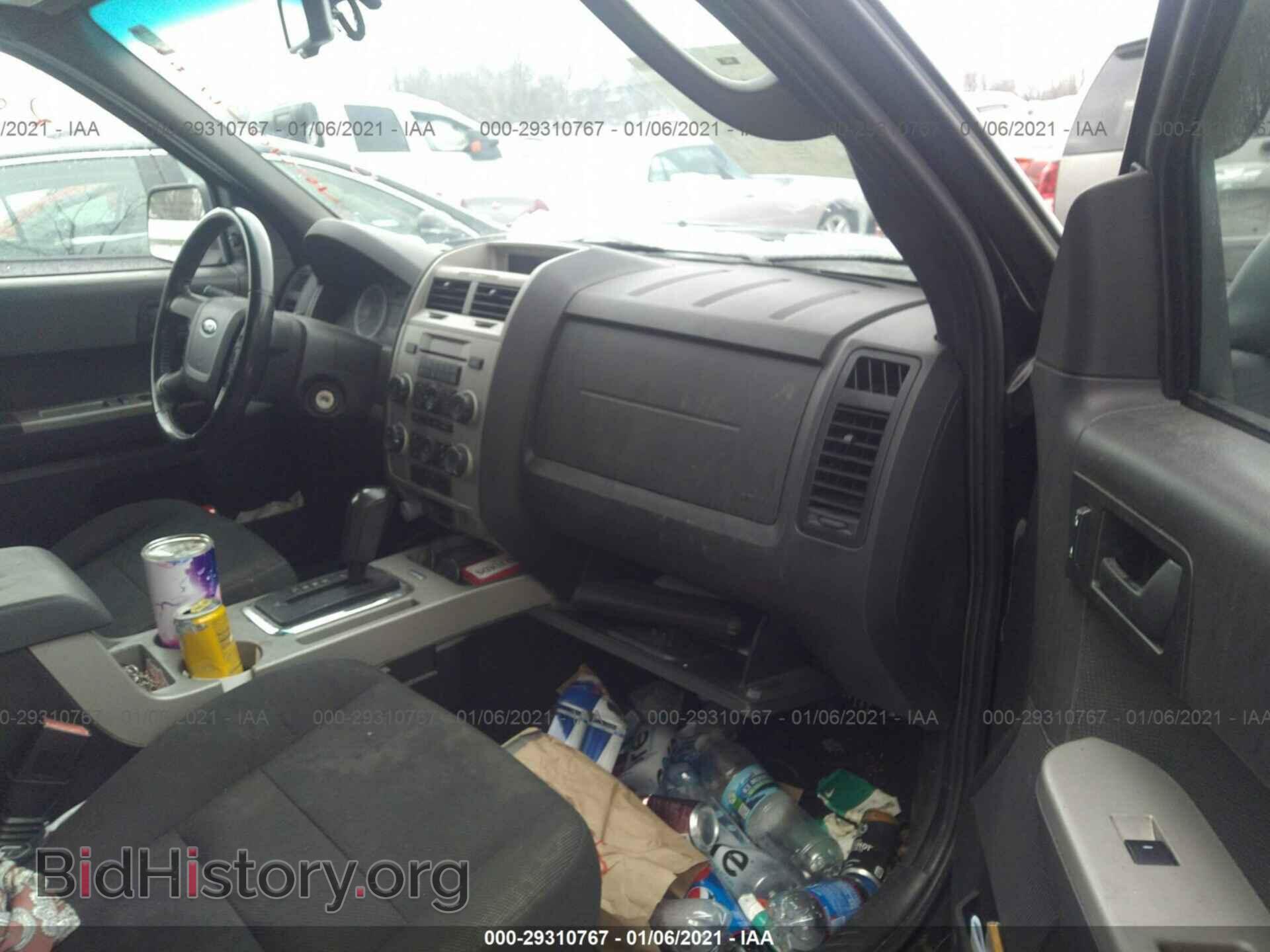 2009 FORD ESCAPE - VIN: 1FMCU03739KB21161 - Фото 5
