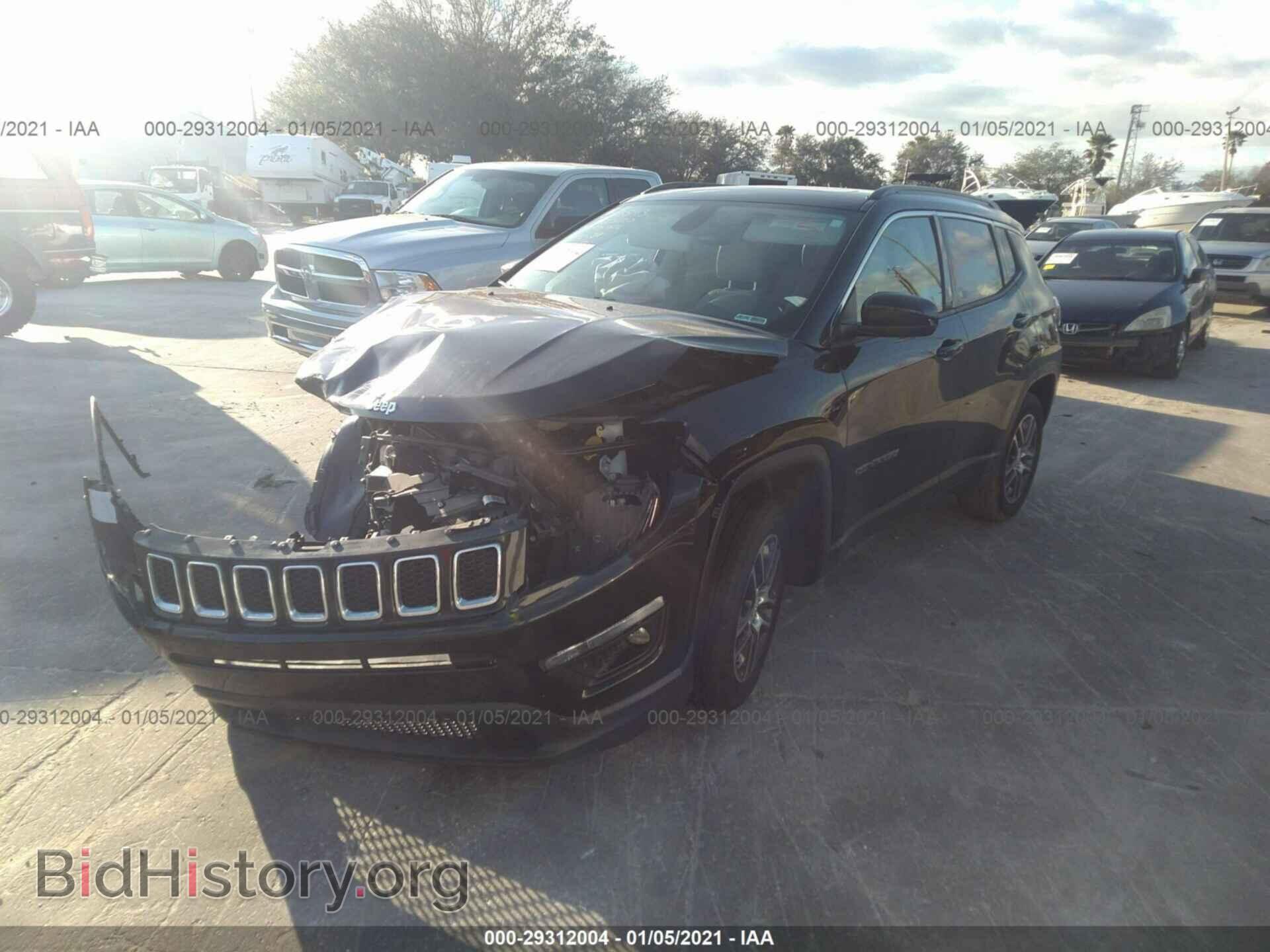 2018 JEEP COMPASS - VIN: 3C4NJCBB7JT461915 - Фото 2