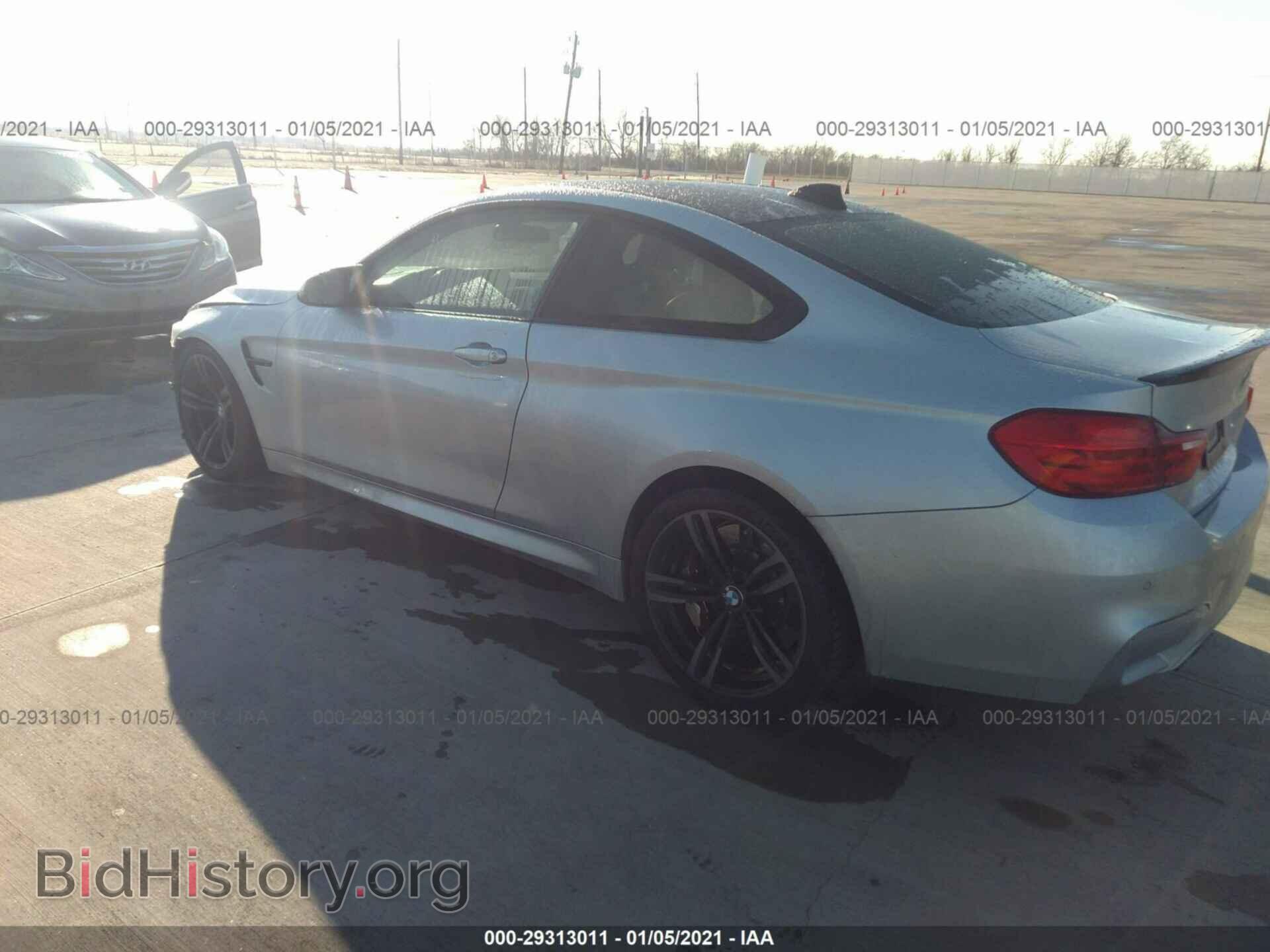 2015 BMW M4 - VIN: WBS3R9C52FK333594 - Фото 3
