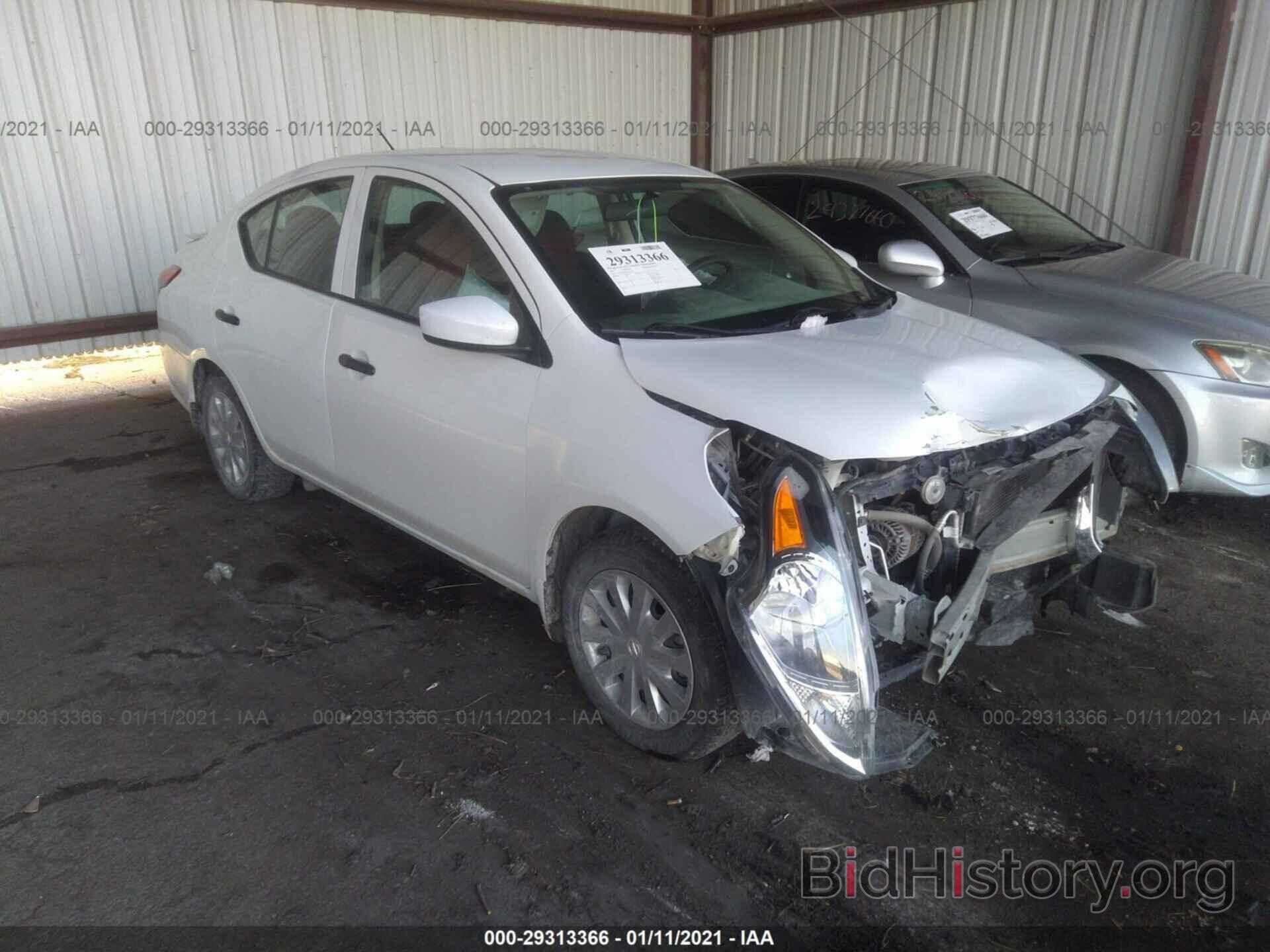 Photo 3N1CN7AP4HL831215 - NISSAN VERSA SEDAN 2017