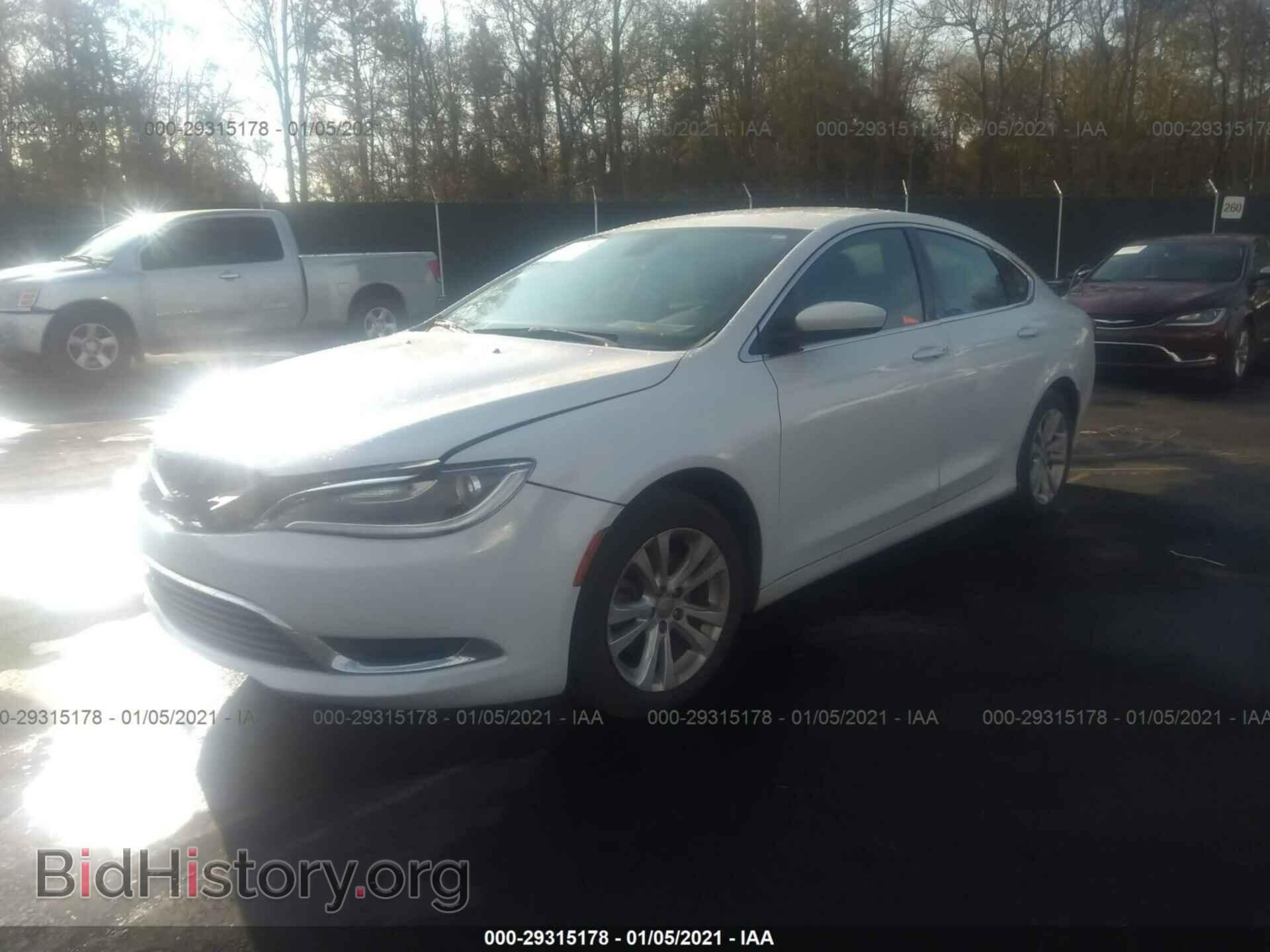 2015 CHRYSLER 200 - VIN: 1C3CCCAB4FN689983 - Photo 2