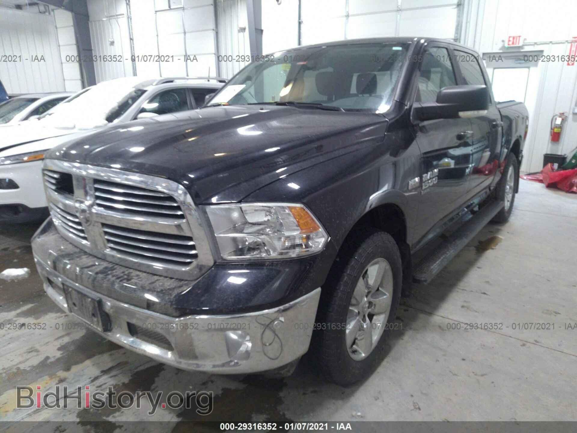 2019 RAM 1500 CLASSIC - VIN: 1C6RR7LT3KS622103 - Фото 2