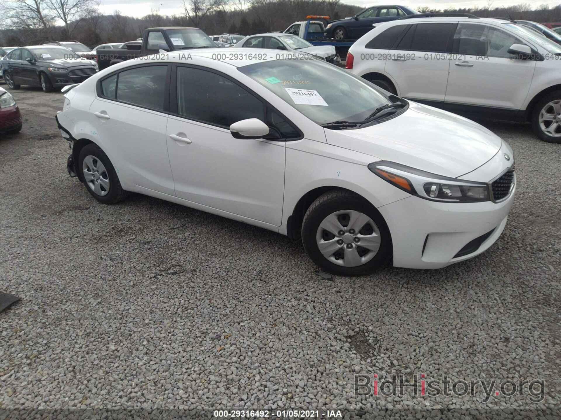 Photo 3KPFK4A73HE083224 - KIA FORTE 2017