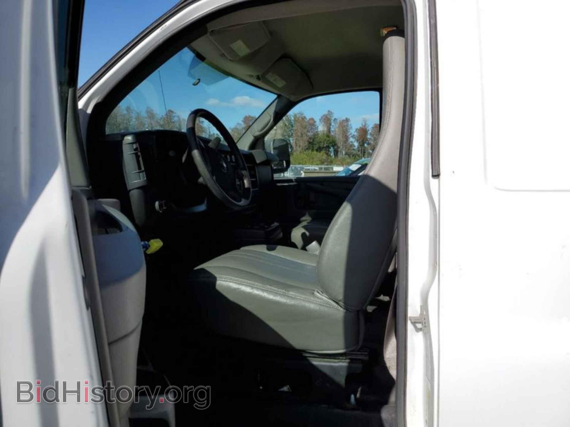 2014 CHEVROLET EXPRESS CARGO VAN - VIN: 1GCWGGCA9E1133618 - Фото 9