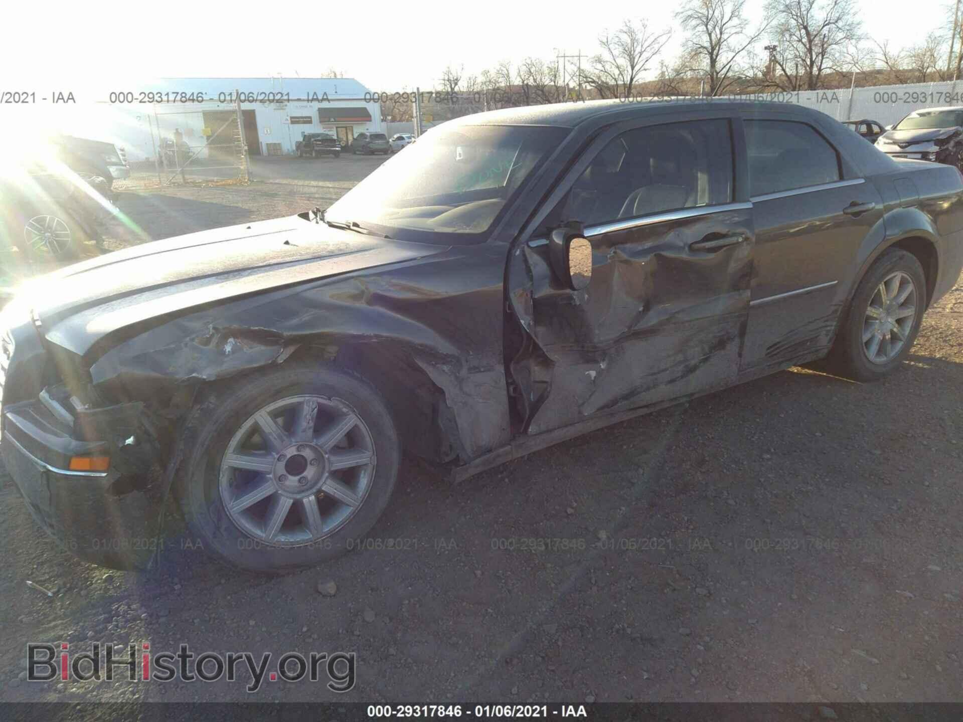 2008 CHRYSLER 300 - VIN: 2C3LA53G88H233734 - Фото 6