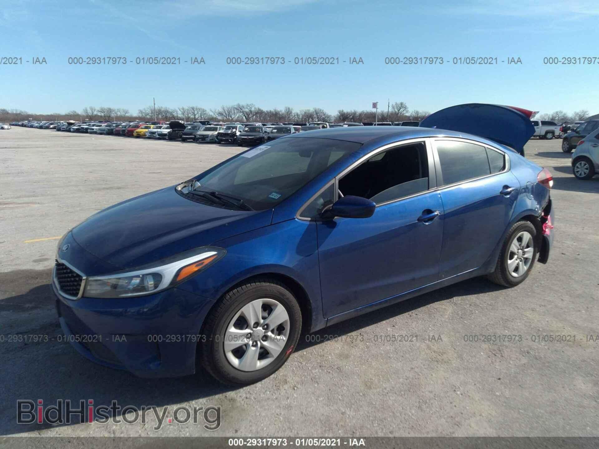2017 KIA FORTE - VIN: 3KPFK4A73HE153997 - Photo 2