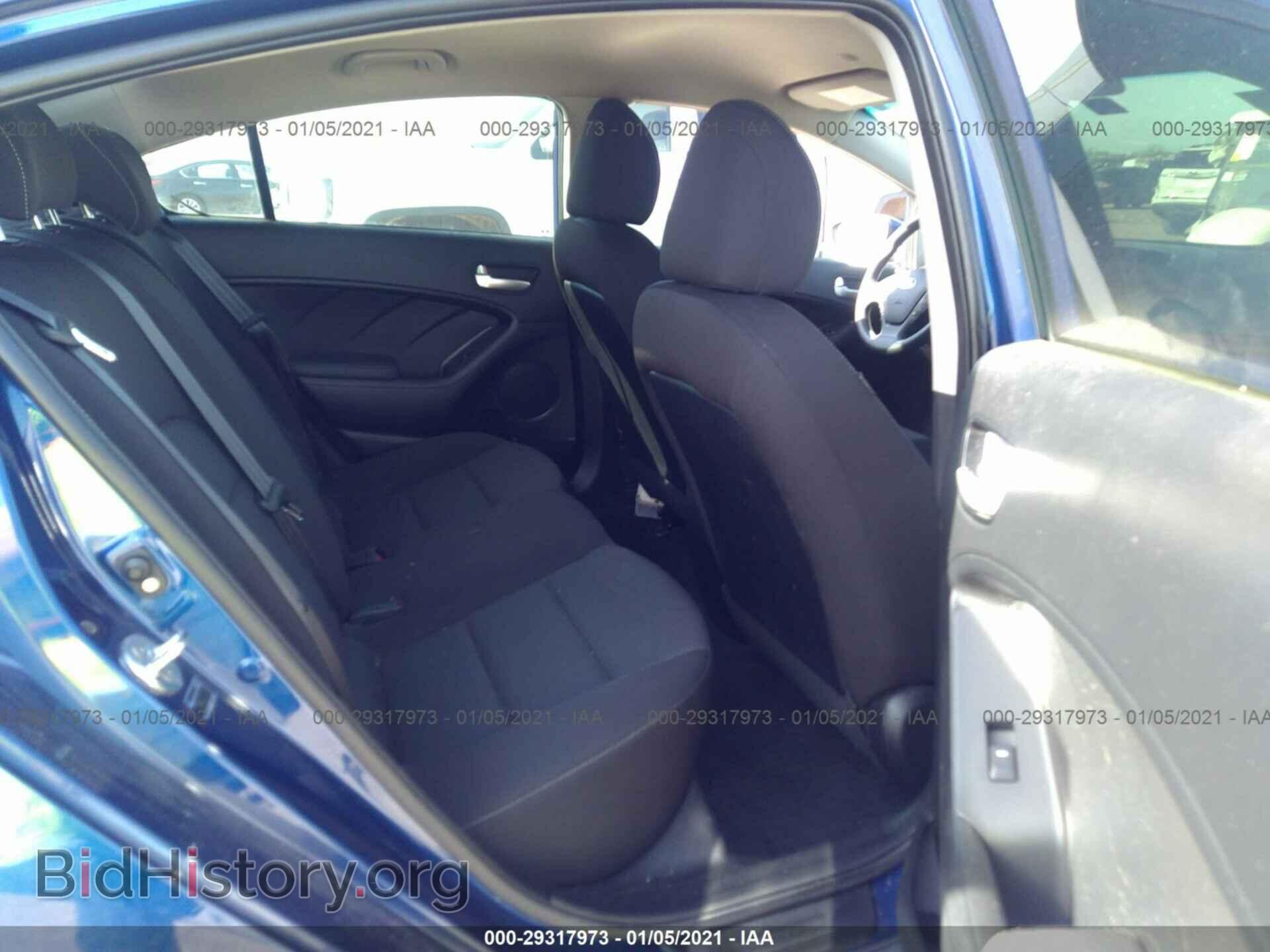 2017 KIA FORTE - VIN: 3KPFK4A73HE153997 - Photo 8