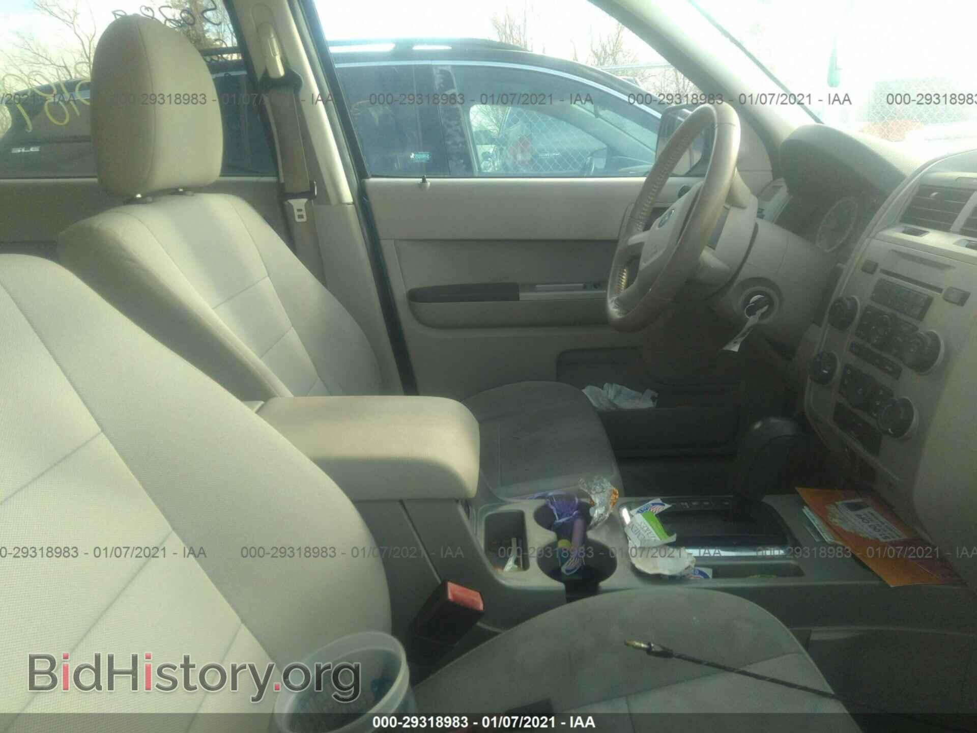 2011 FORD ESCAPE - VIN: 1FMCU9DG7BKB17302 - Фото 5