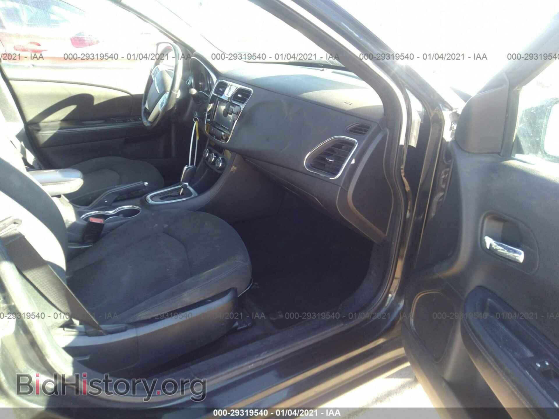 2012 CHRYSLER 200 - VIN: 1C3CCBBB5CN105837 - Фото 5