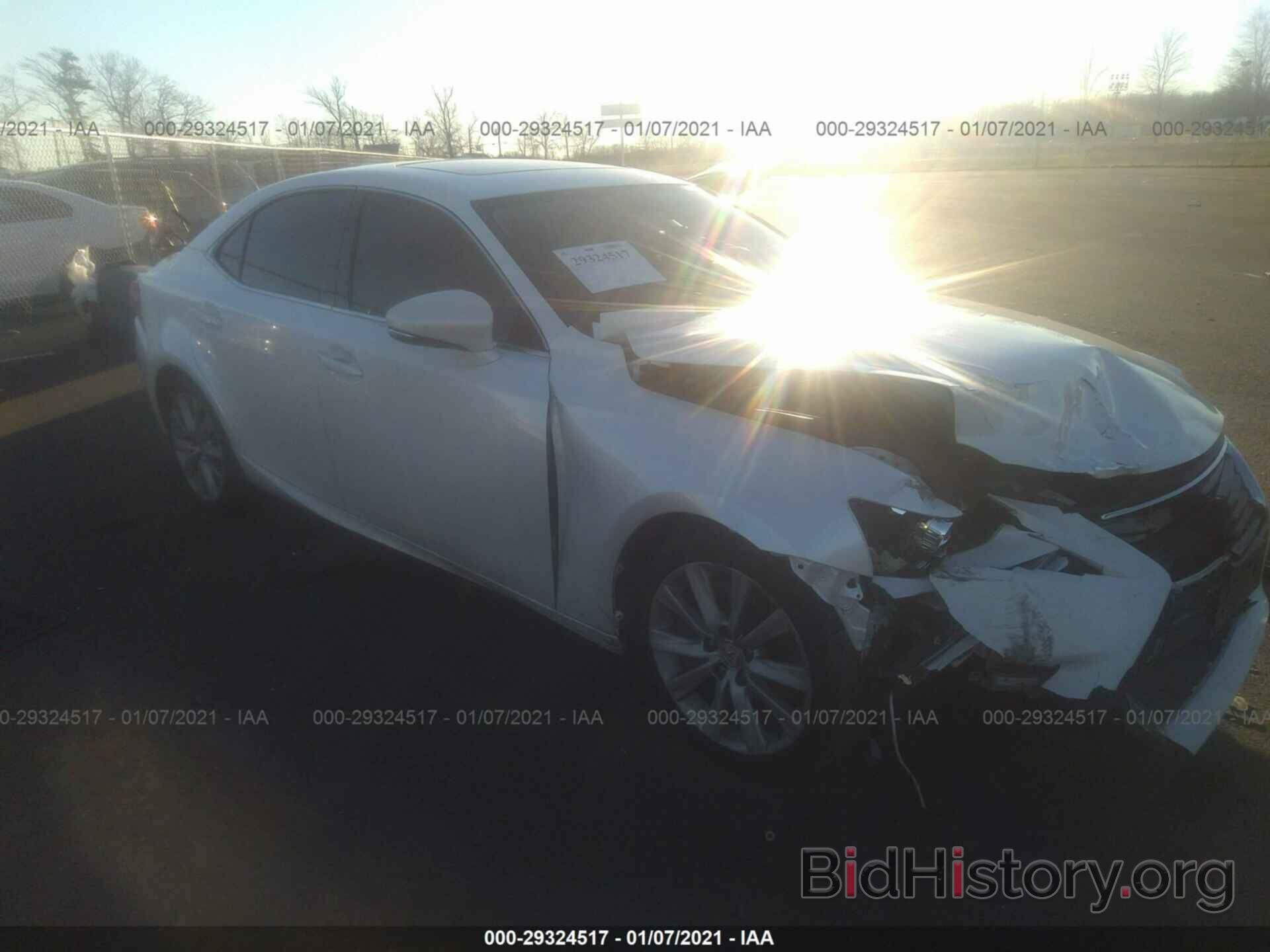 Photo JTHCM1D25G5009226 - LEXUS IS 300 2016