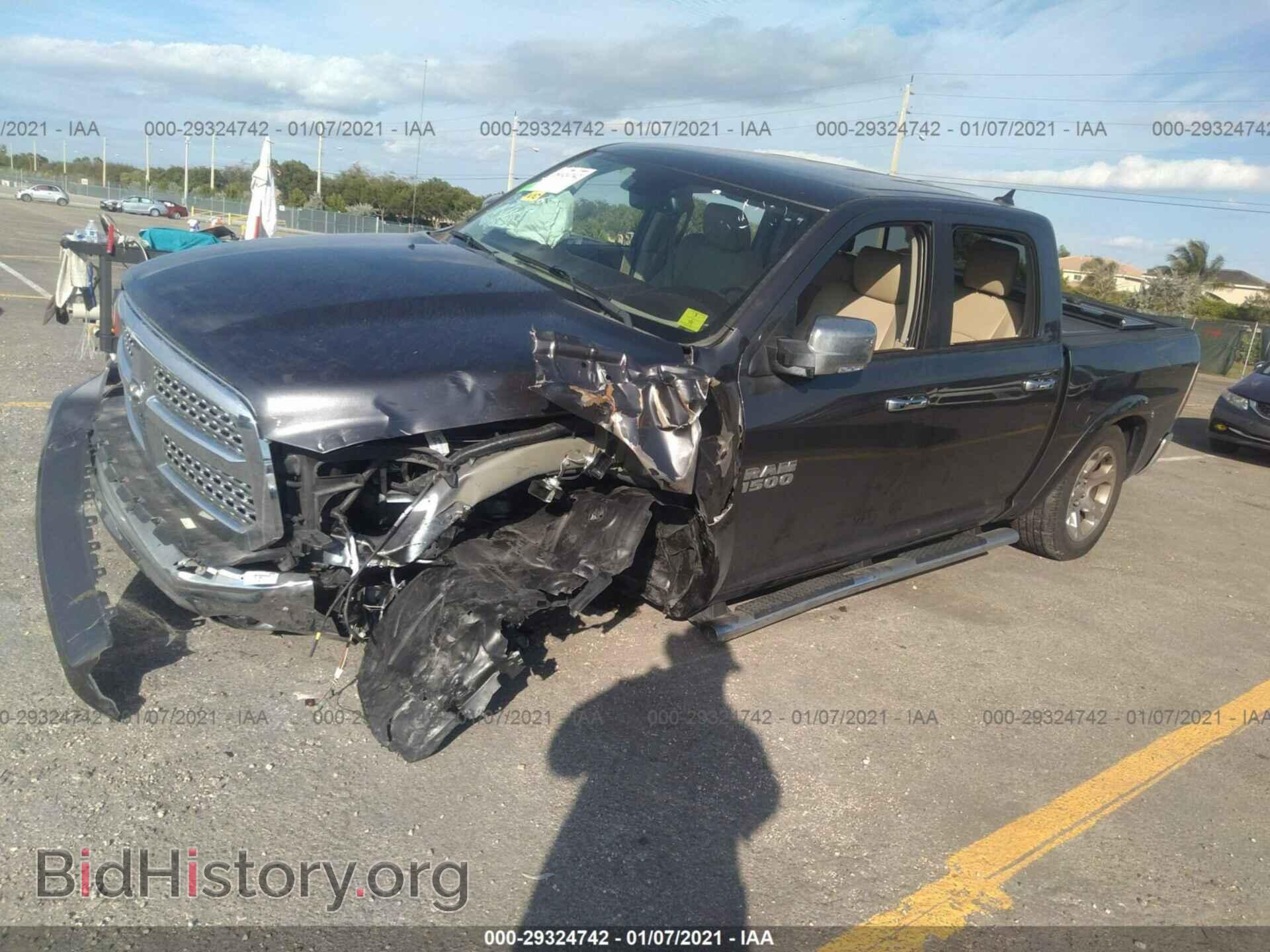 2017 RAM 1500 - VIN: 1C6RR7NTXHS800806 - Photo 2