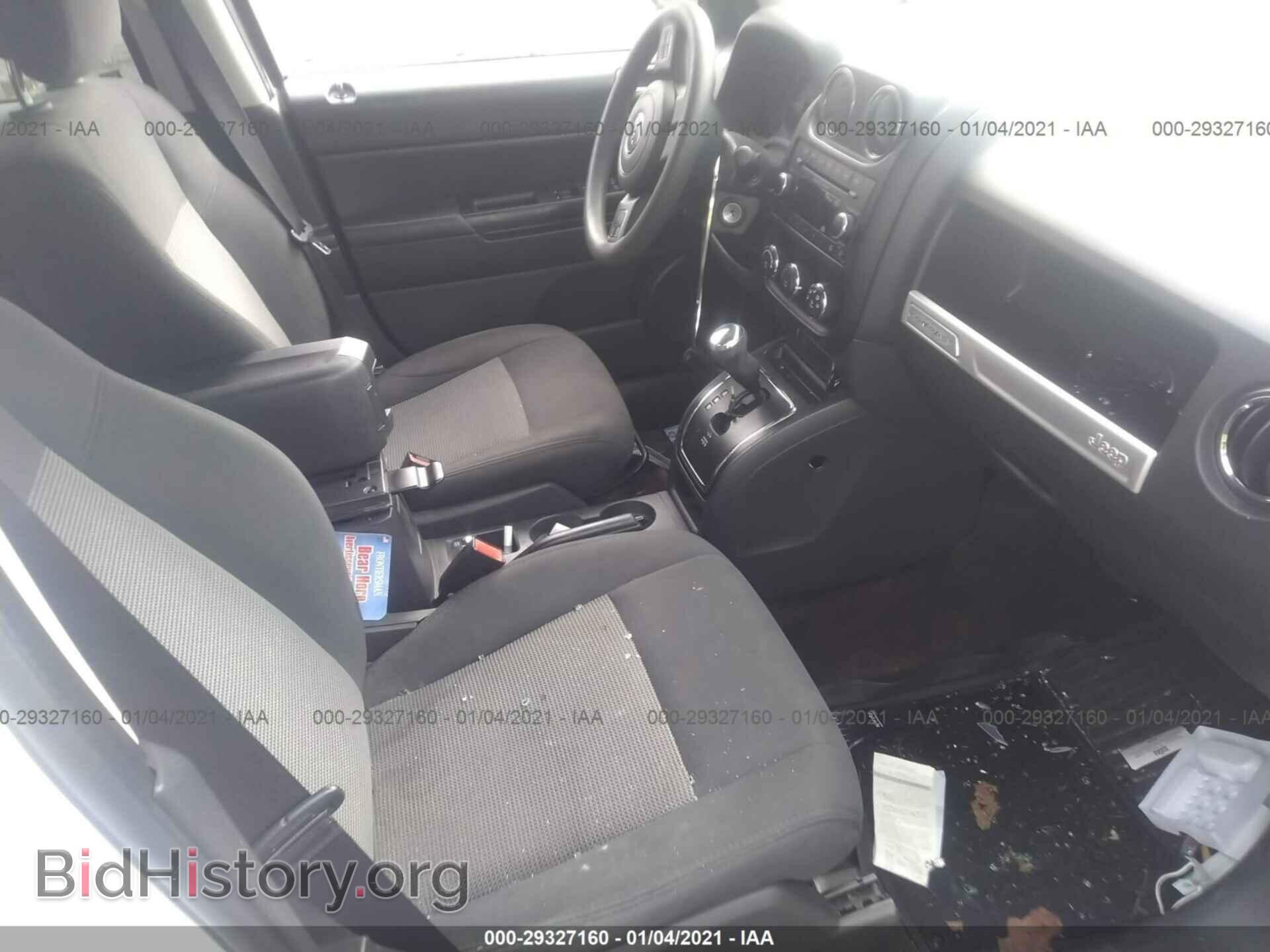 2014 JEEP COMPASS - VIN: 1C4NJDBBXED879886 - Фото 5