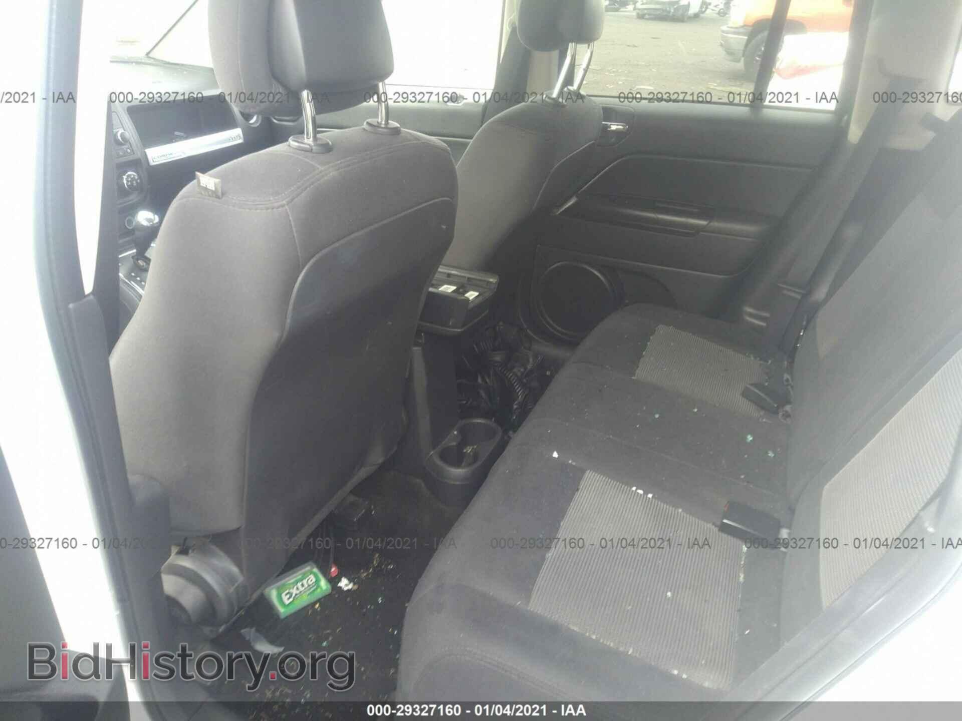 2014 JEEP COMPASS - VIN: 1C4NJDBBXED879886 - Фото 8