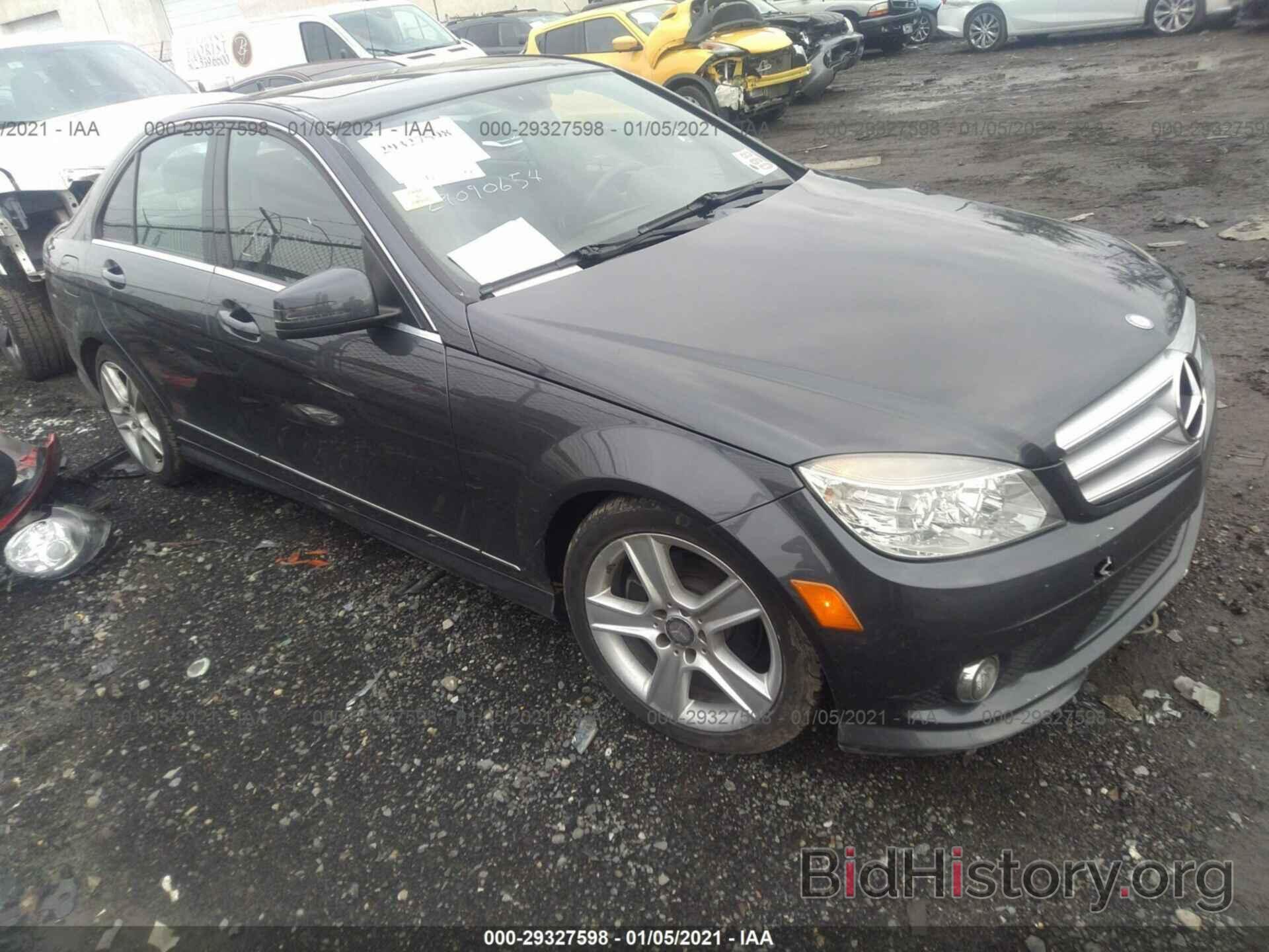 Photo WDDGF8BB5AR121927 - MERCEDES-BENZ C-CLASS 2010