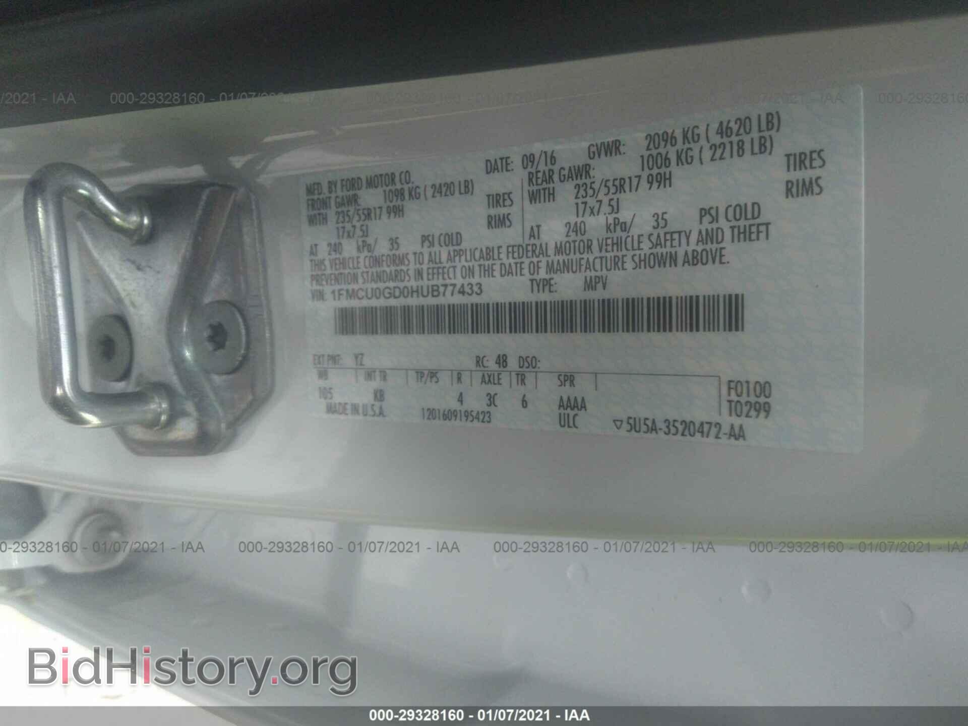 2017 FORD ESCAPE - VIN: 1FMCU0GD0HUB77433 - Photo 9