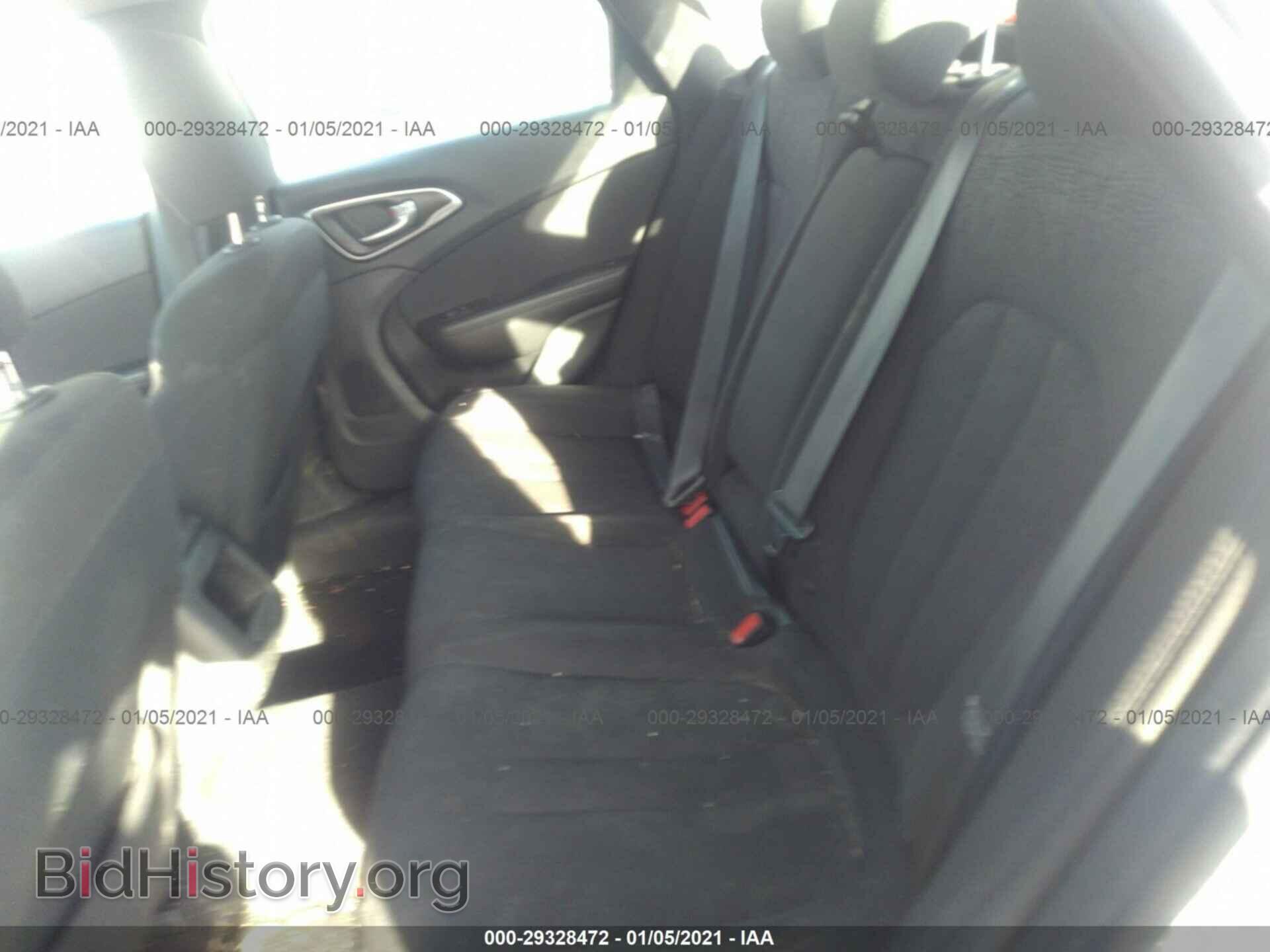 2016 CHRYSLER 200 - VIN: 1C3CCCAB5GN104555 - Photo 8