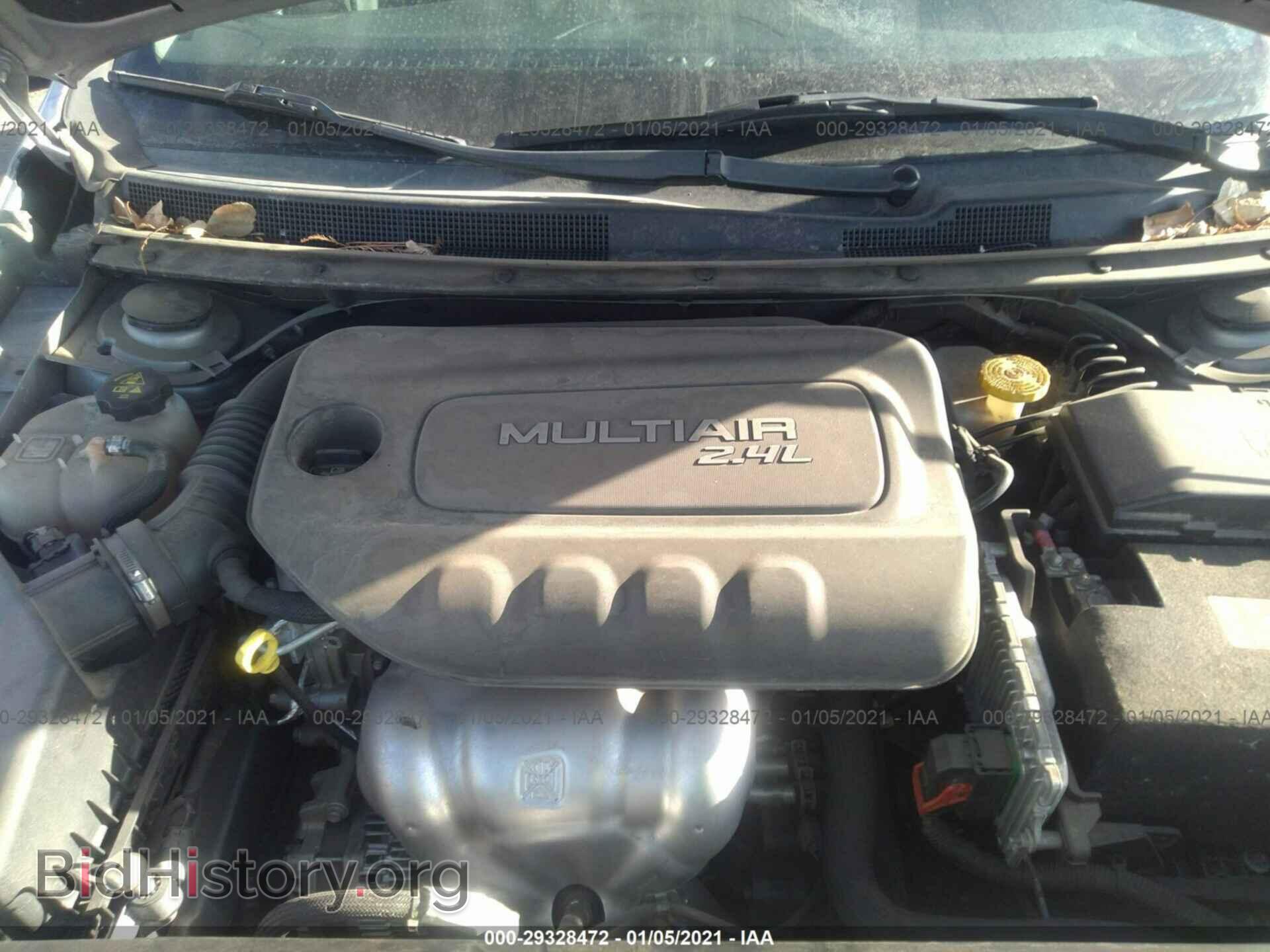 2016 CHRYSLER 200 - VIN: 1C3CCCAB5GN104555 - Photo 10