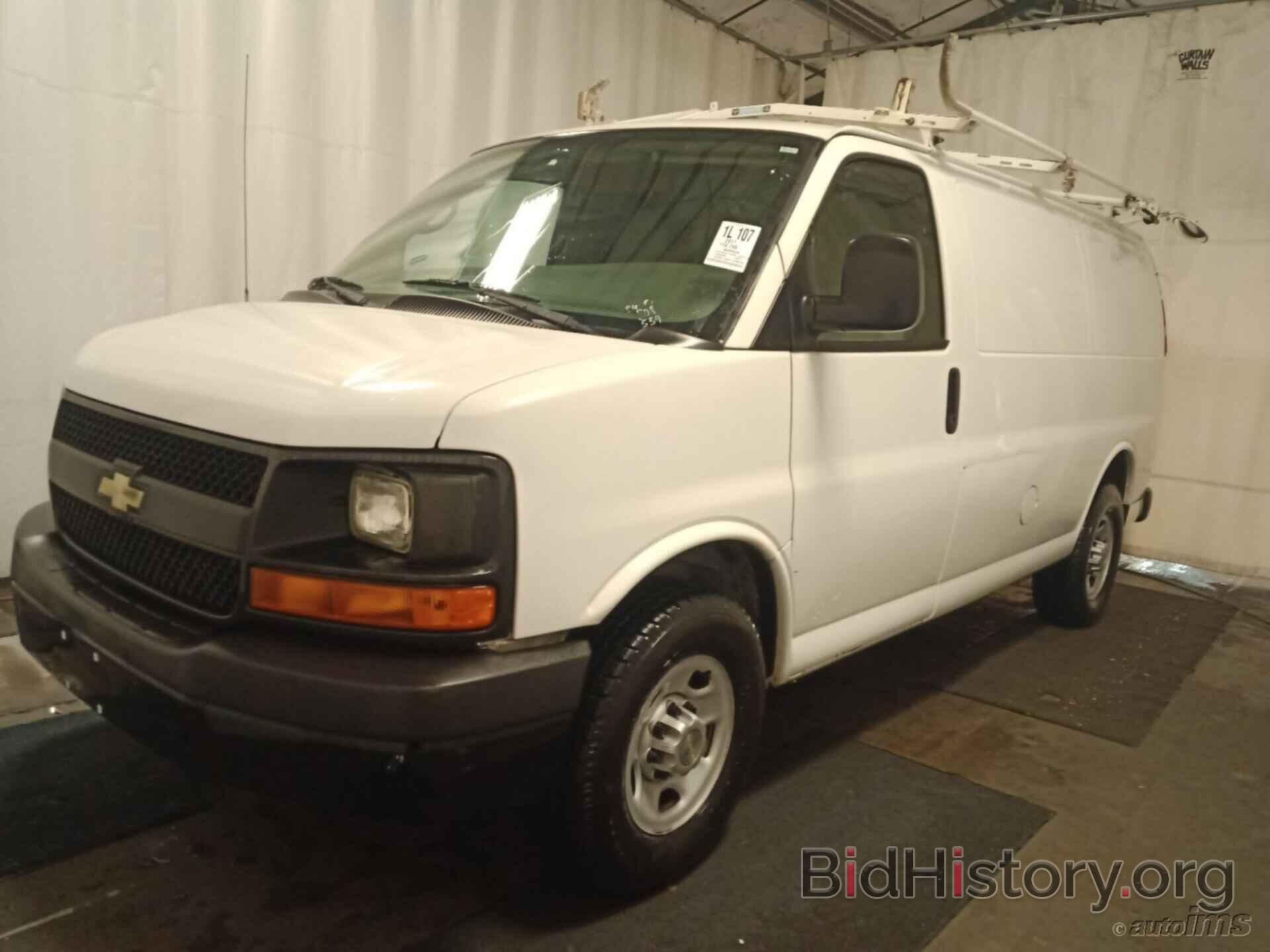 Photo 1GCWGFCA5B1164516 - CHEVROLET EXPRESS CARGO VAN 2011