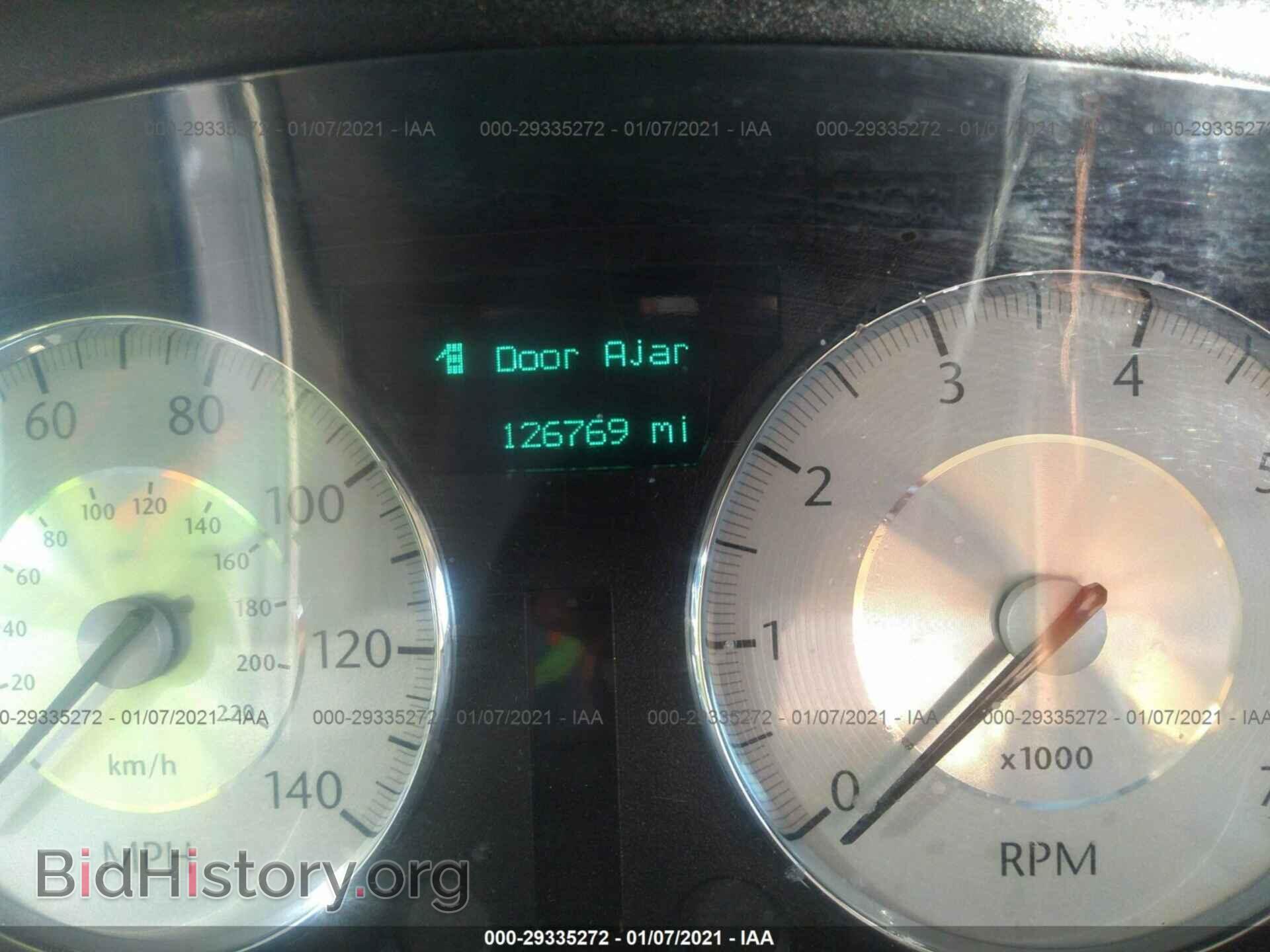 2010 CHRYSLER 300 - VIN: 2C3CA3CV2AH140135 - Фото 7