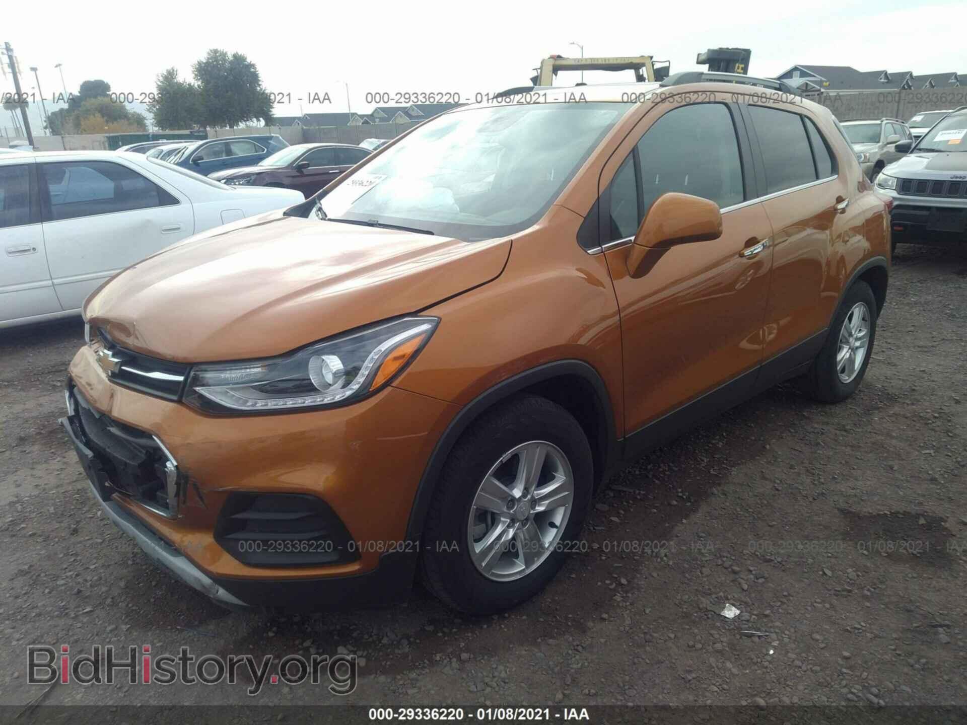 2017 CHEVROLET TRAX - VIN: 3GNCJLSB1HL152157 - Фото 2