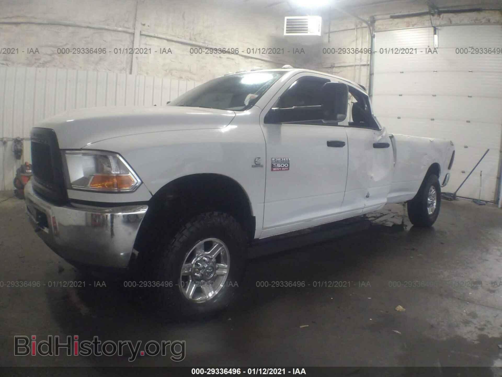 2011 RAM 2500 - VIN: 3D7UT2CL4BG609493 - Photo 2