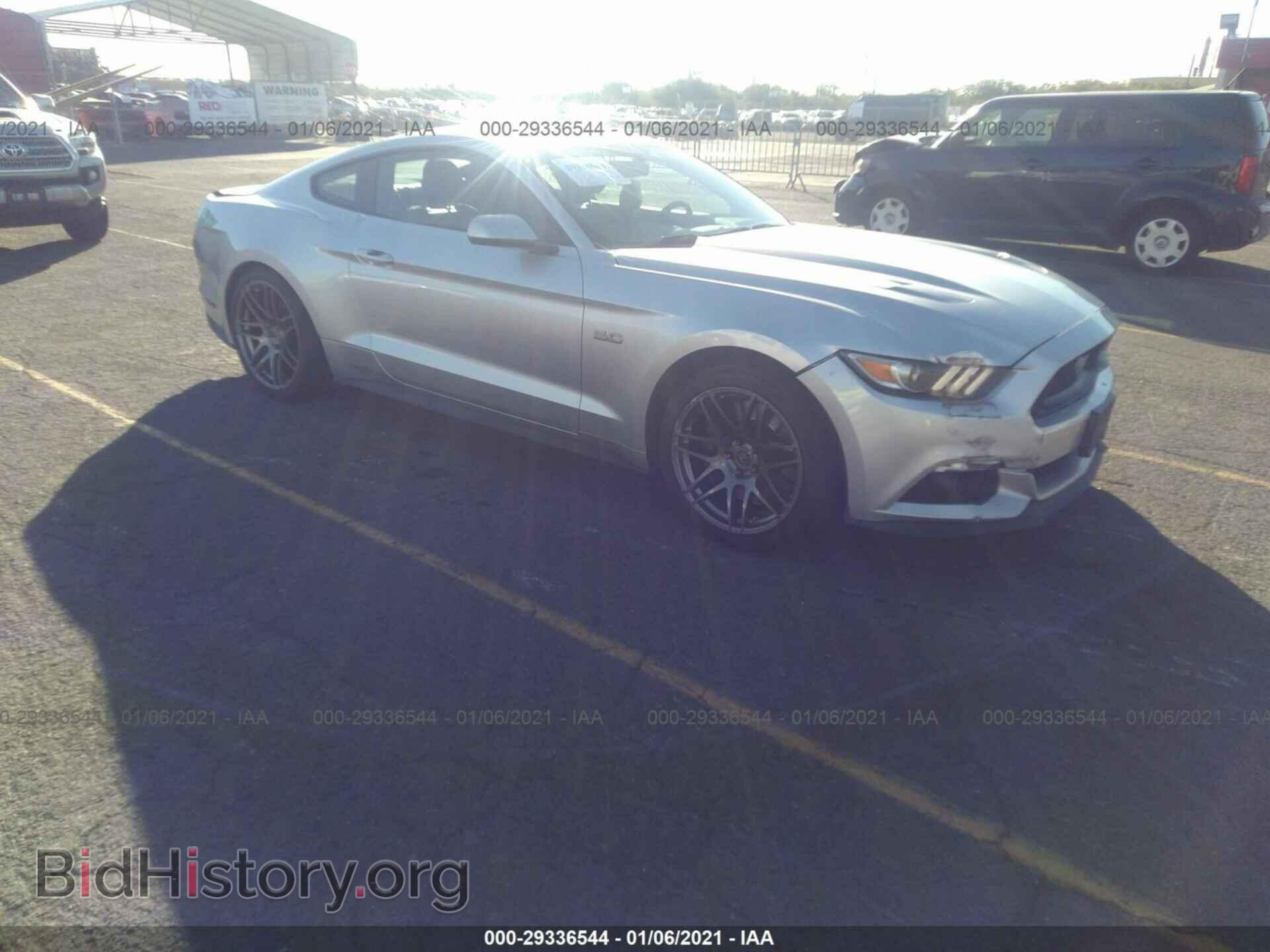 Photo 1FA6P8CF7F5409098 - FORD MUSTANG 2015