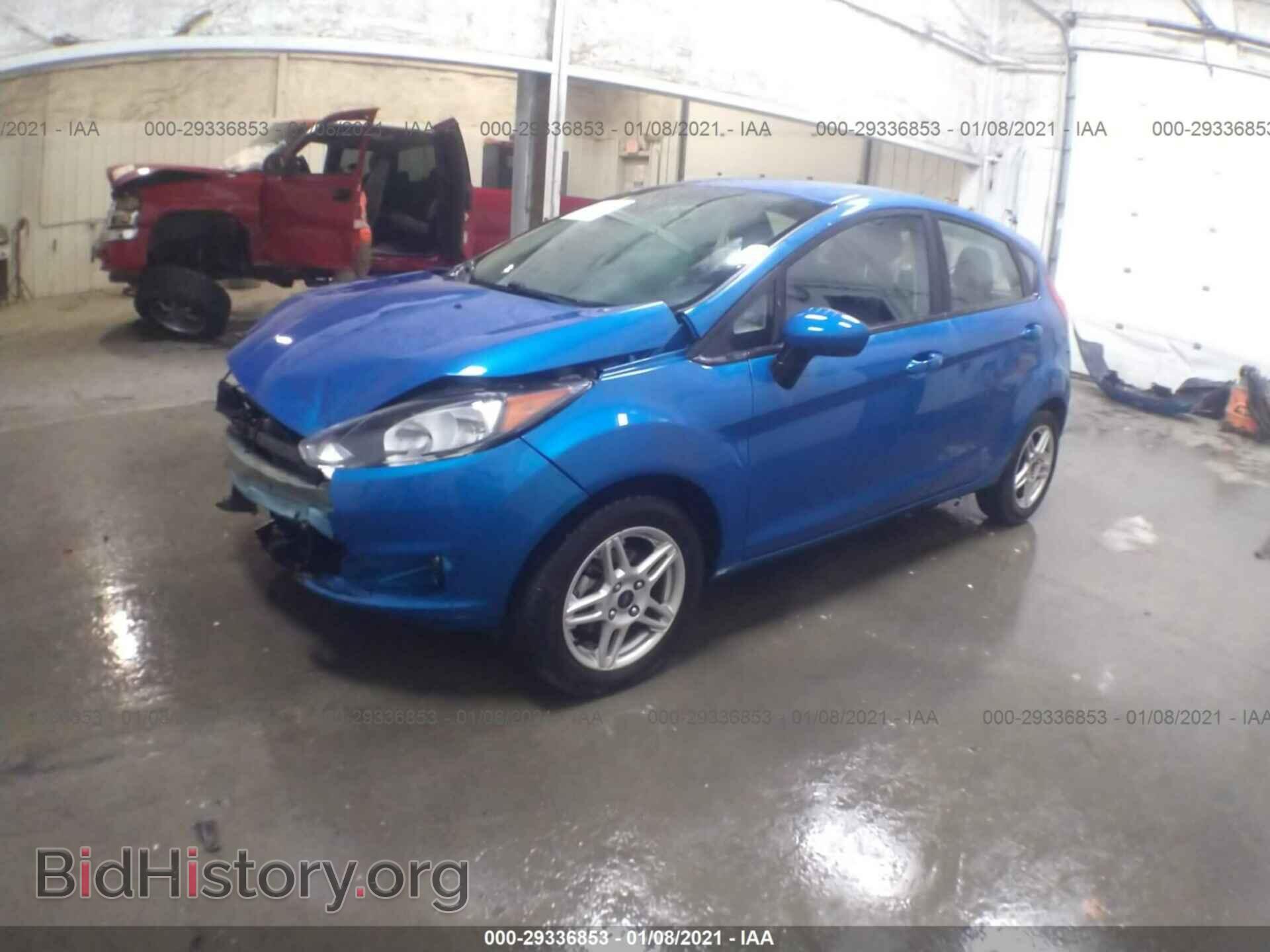 2017 FORD FIESTA - VIN: 3FADP4EJ8HM129611 - Фото 2