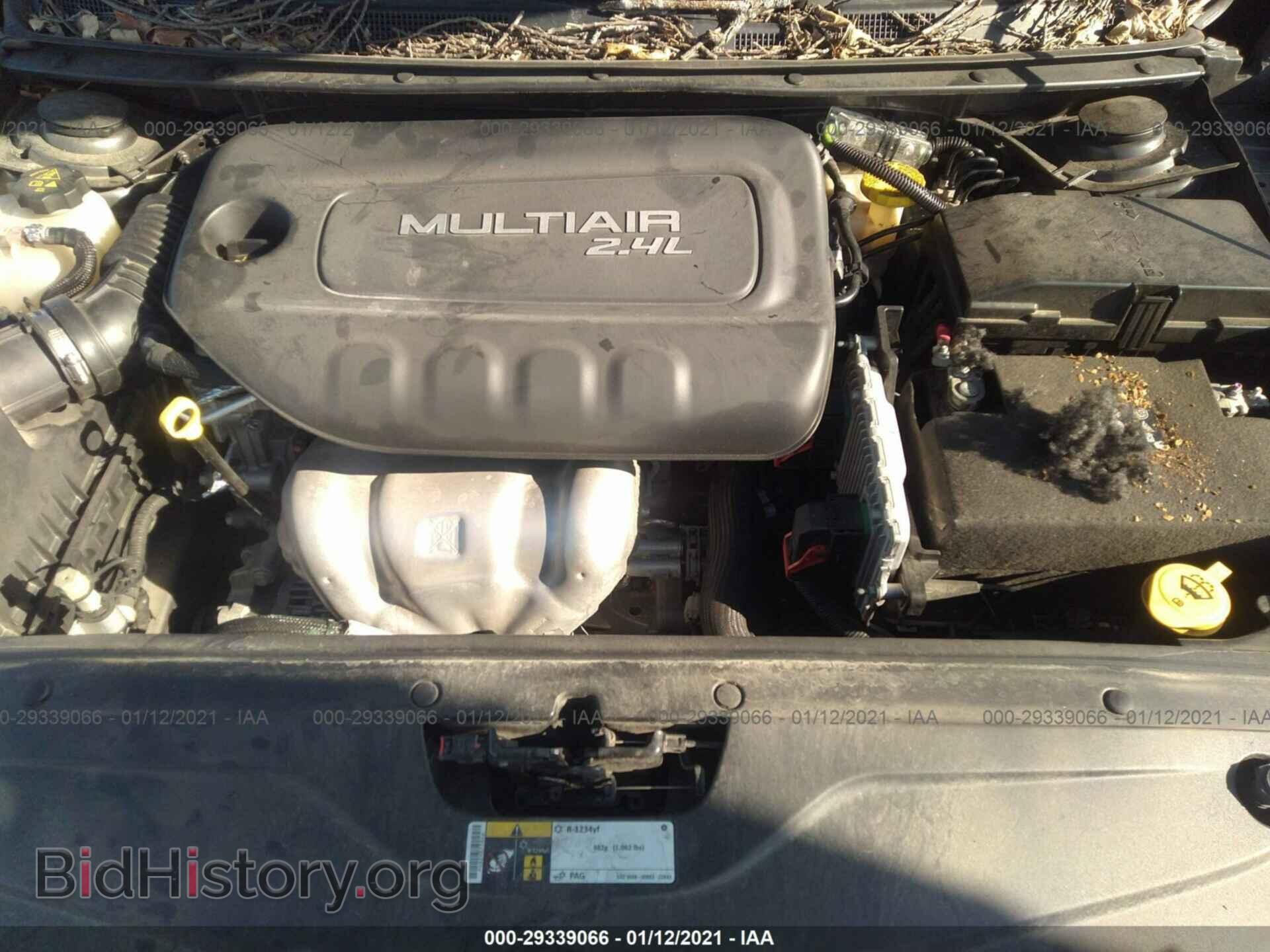 2015 CHRYSLER 200 - VIN: 1C3CCCBB2FN761066 - Photo 10