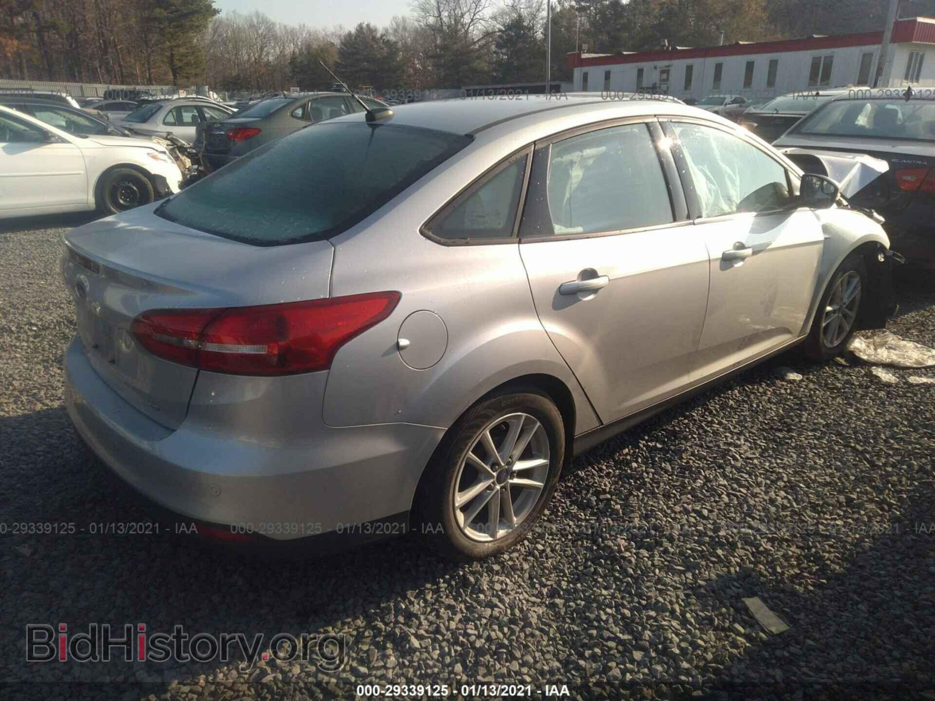 2016 FORD FOCUS - VIN: 1FADP3F2XGL228108 - Photo 4
