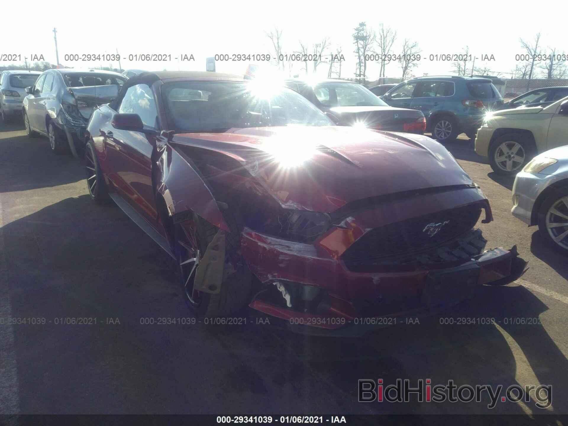 Photo 1FATP8UH3G5324229 - FORD MUSTANG 2016