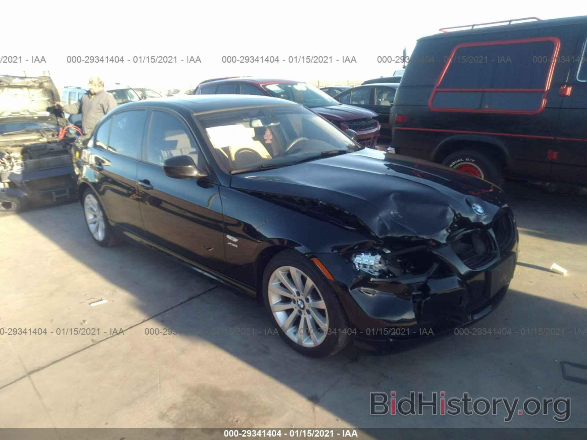 Photo WBAPK5G55BNN81960 - BMW 3 SERIES 2011