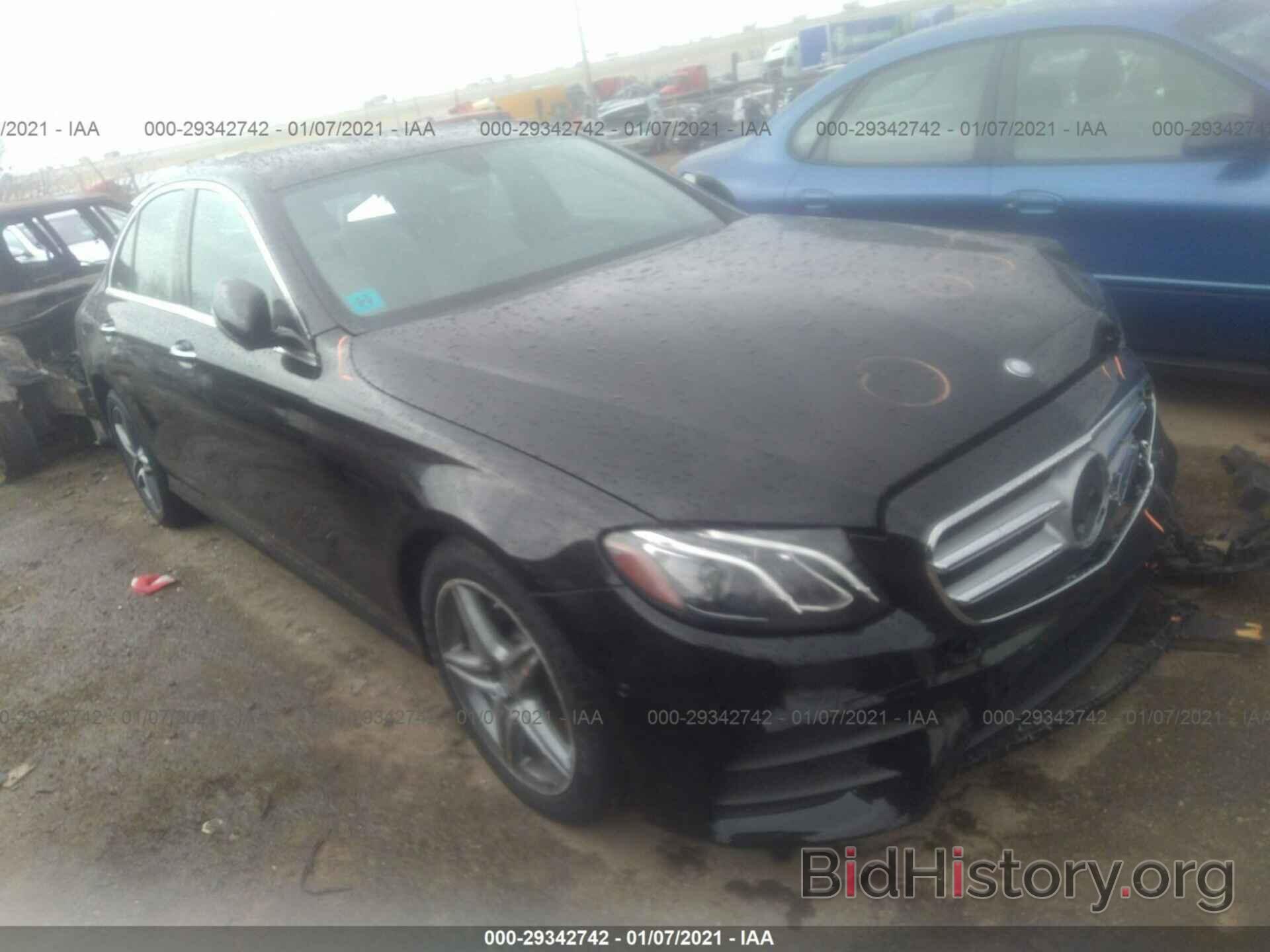 Photo WDDZF4JB0HA030284 - MERCEDES-BENZ E-CLASS 2017