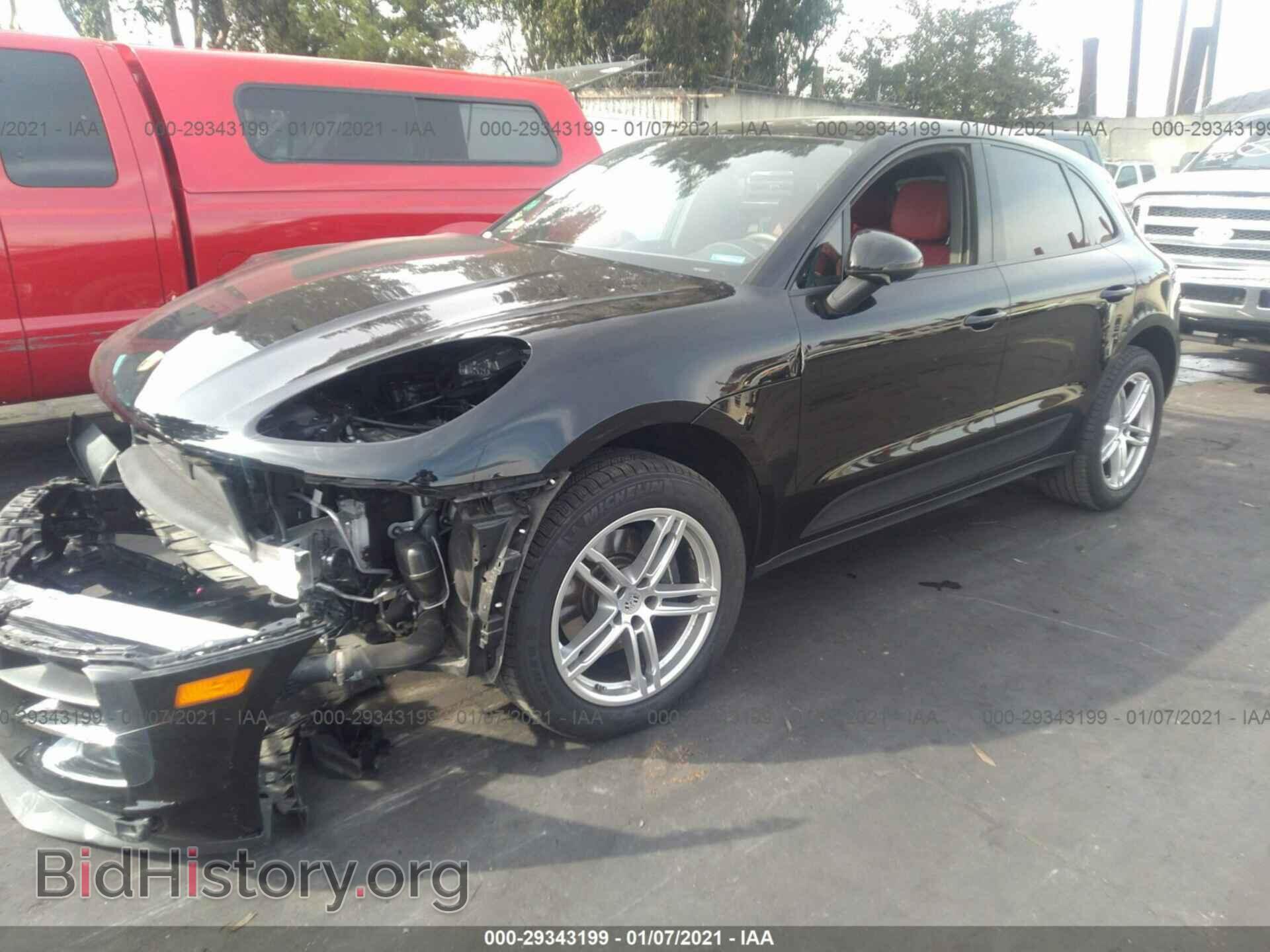 2019 PORSCHE MACAN - VIN: WP1AA2A50KLB03040 - Фото 2
