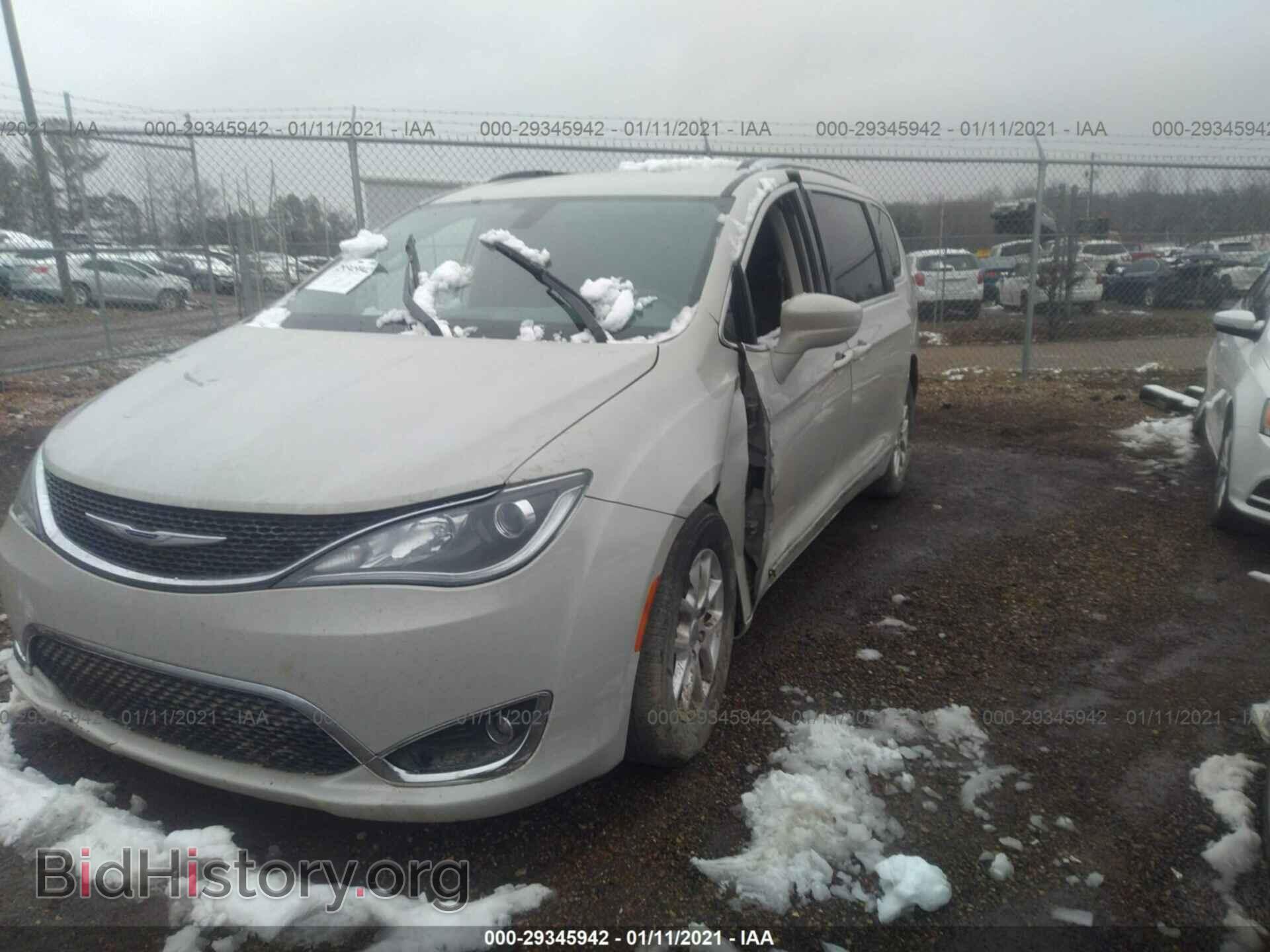 2020 CHRYSLER PACIFICA - VIN: 2C4RC1BG9LR107069 - Фото 2