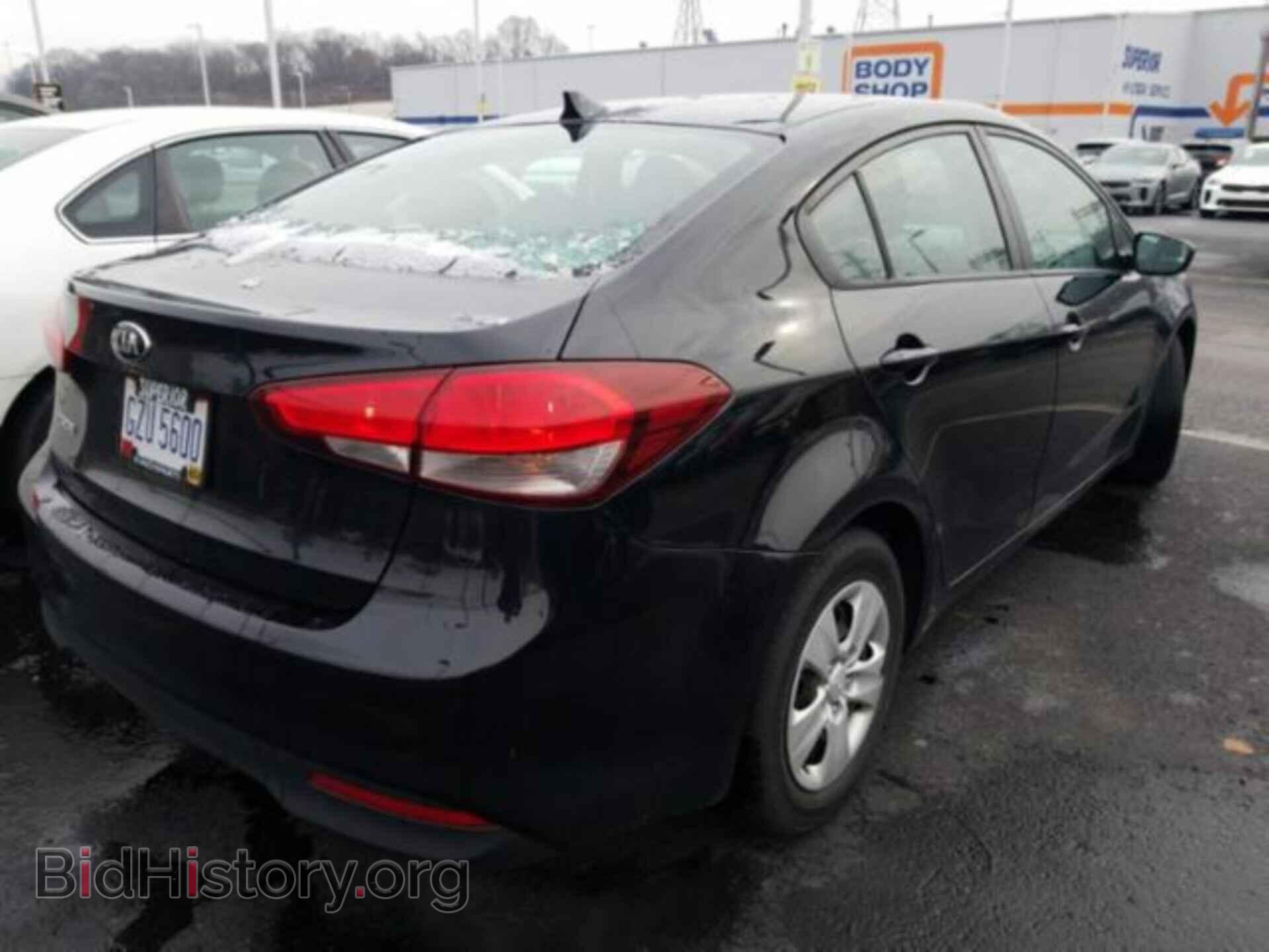 2017 KIA FORTE - VIN: 3KPFK4A74HE084382 - Фото 4