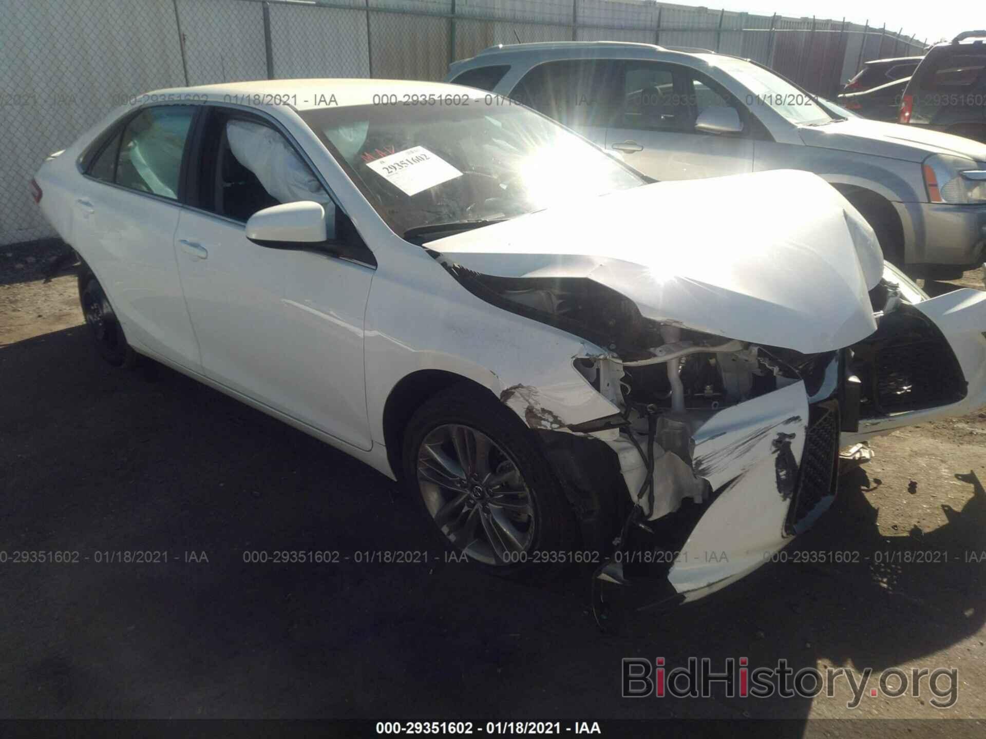 Photo 4T1BF1FK4HU637947 - TOYOTA CAMRY 2017