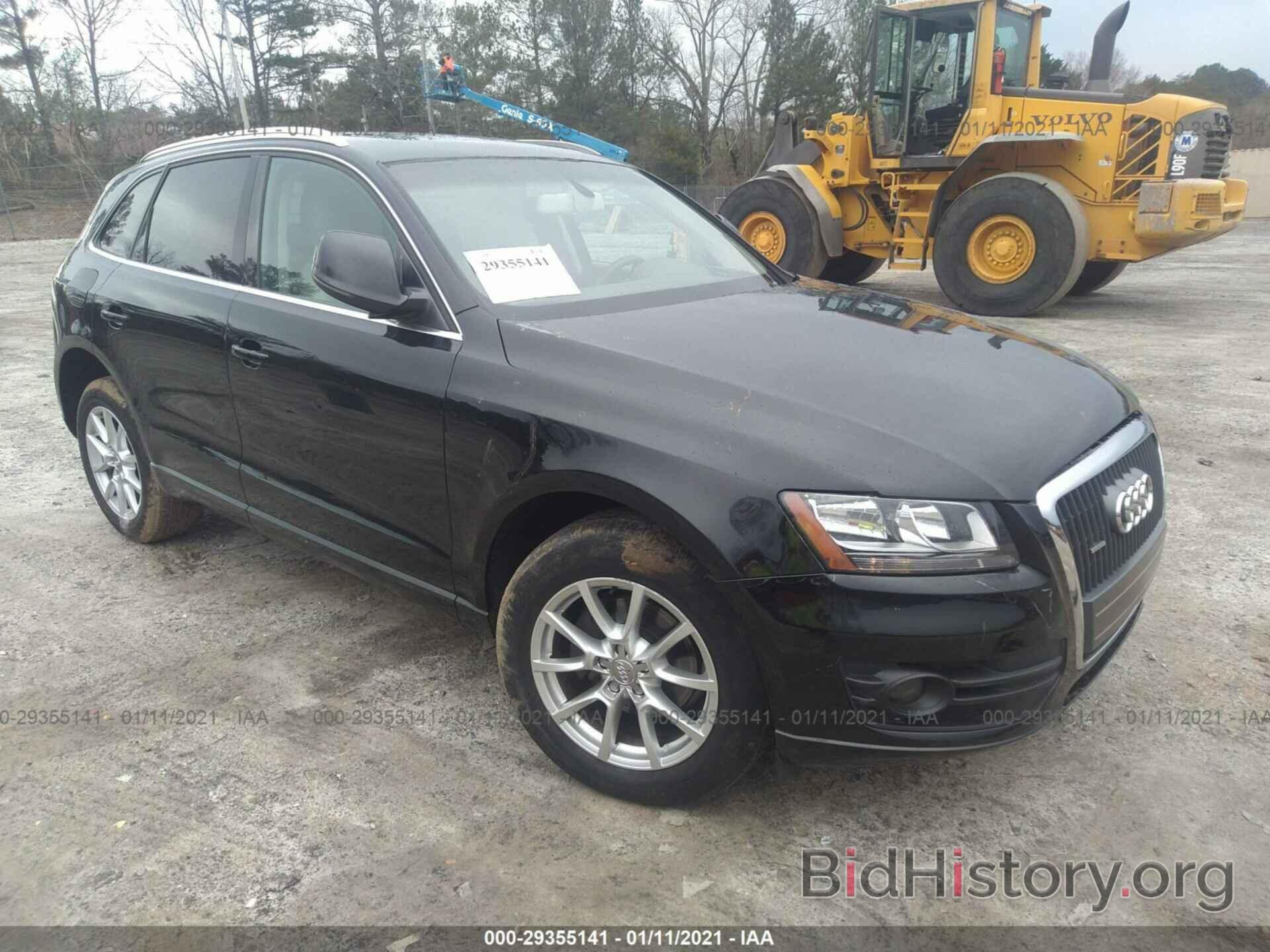 Фотография WA1CFAFP9BA102636 - AUDI Q5 2011