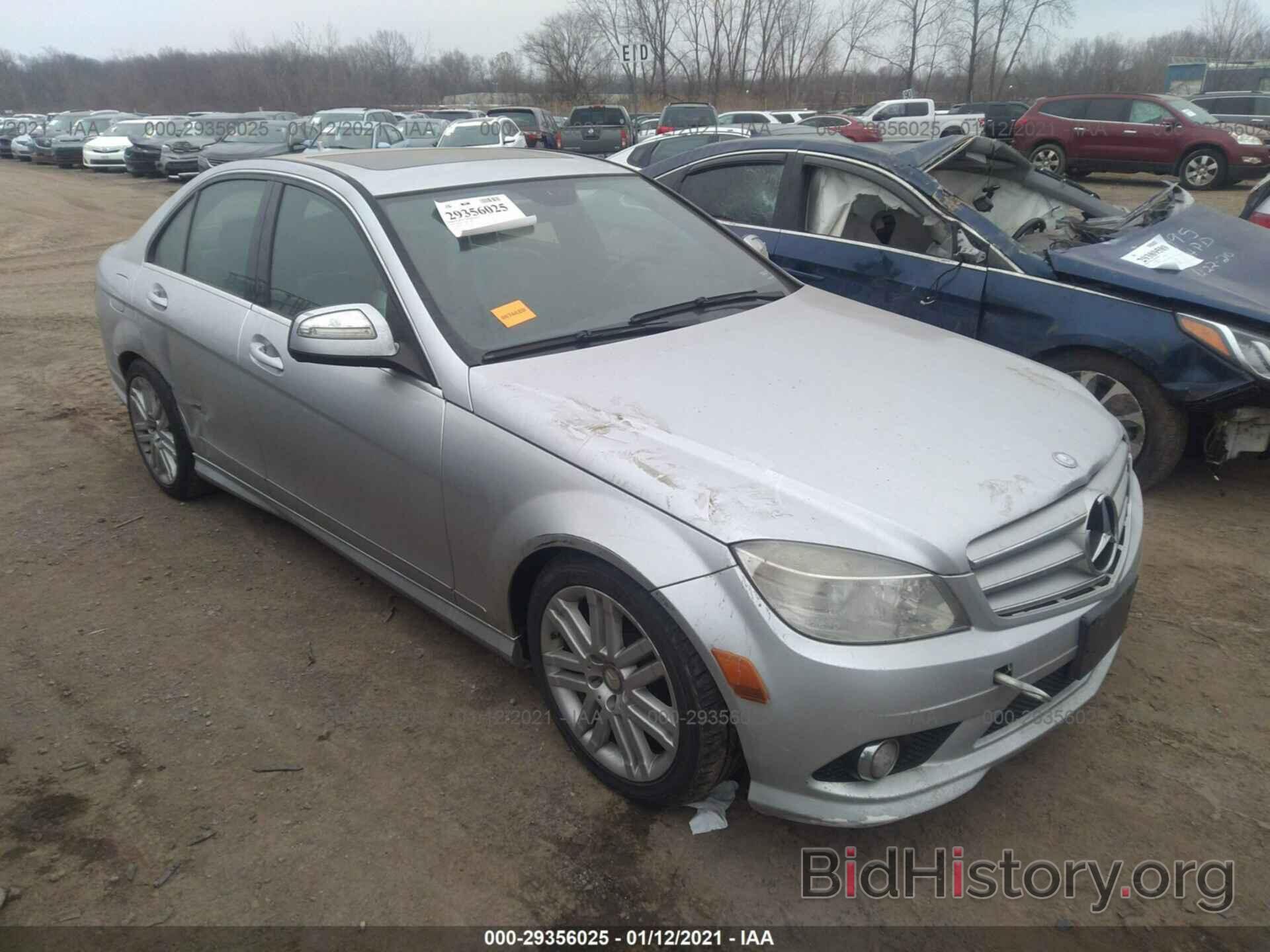 Photo WDDGF81X59R051063 - MERCEDES-BENZ C-CLASS 2009